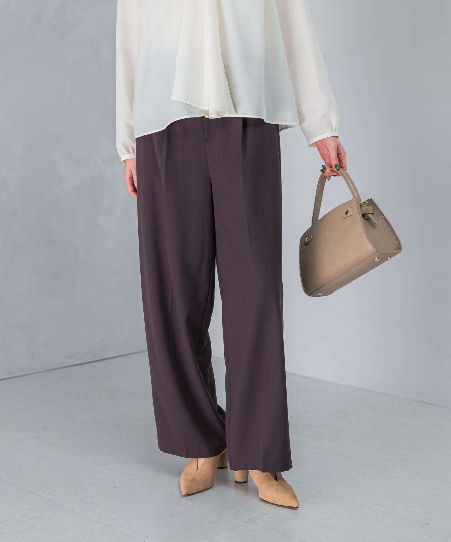 イージーケアウーステッドストレートパンツ