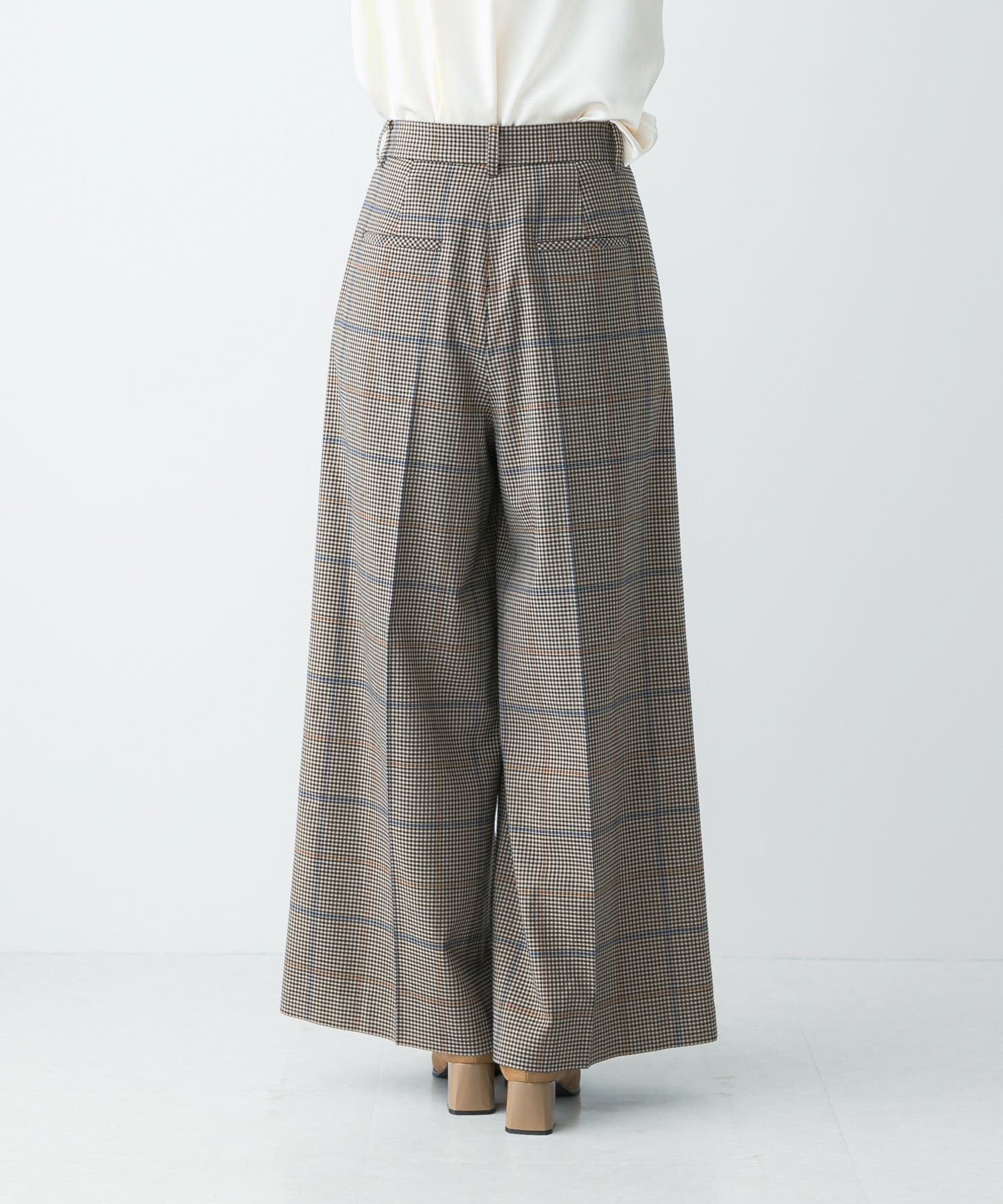 身長：165cm サイズ：38