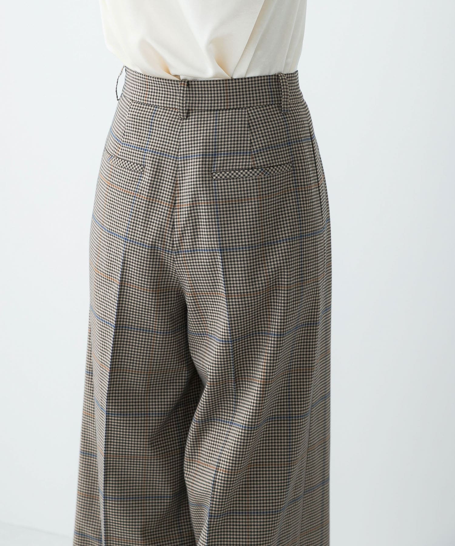 身長：165cm サイズ：38