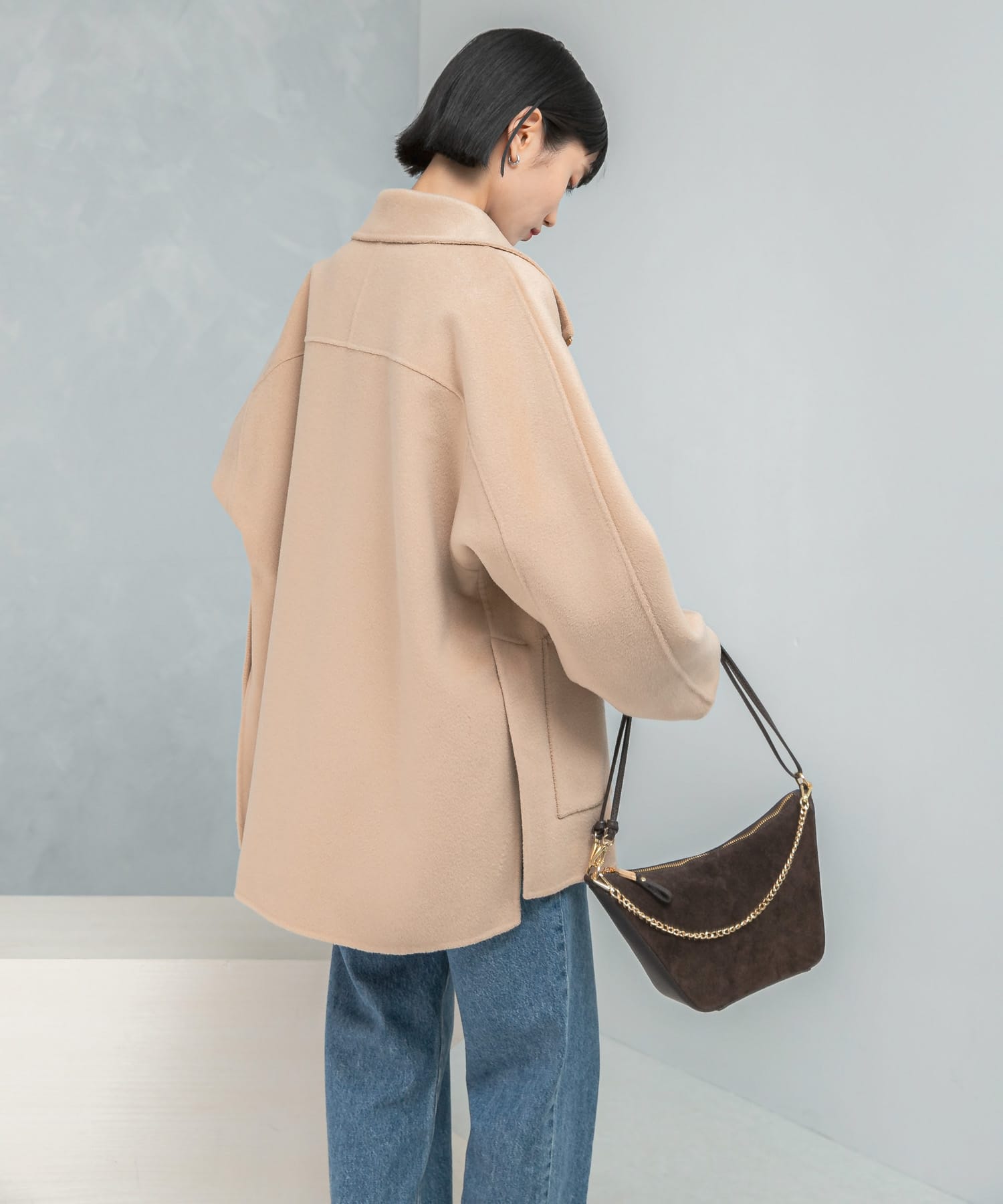 LIGHTBEIGE