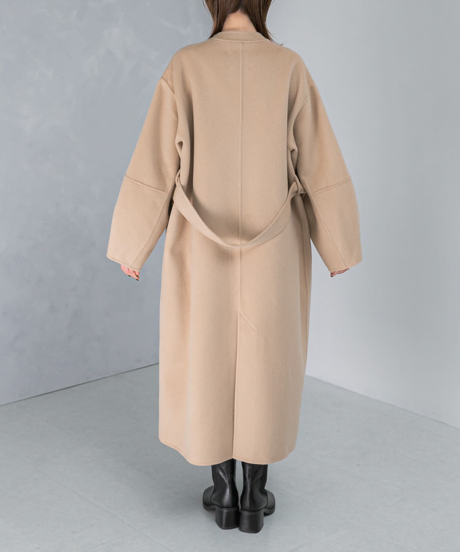 LIGHTBEIGE