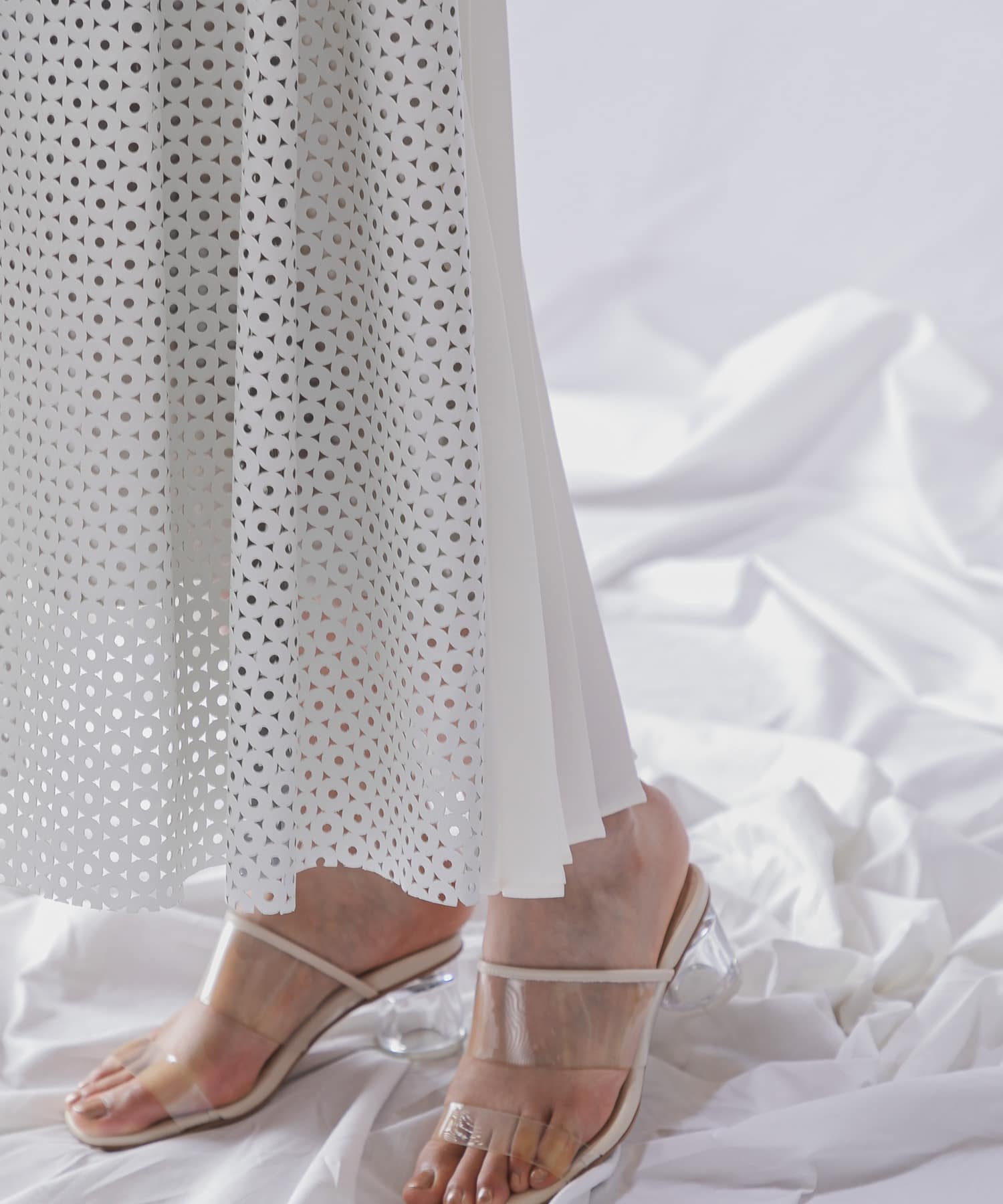 Lirica　punching pleats skirt OFFWHITE 0