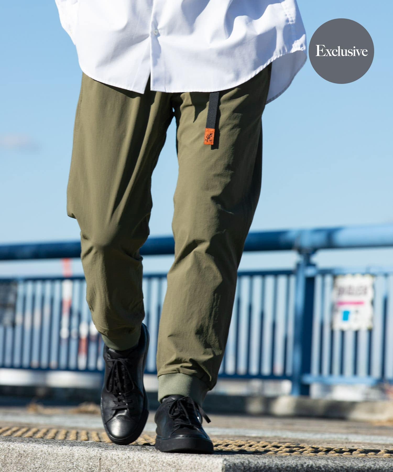KHAKI