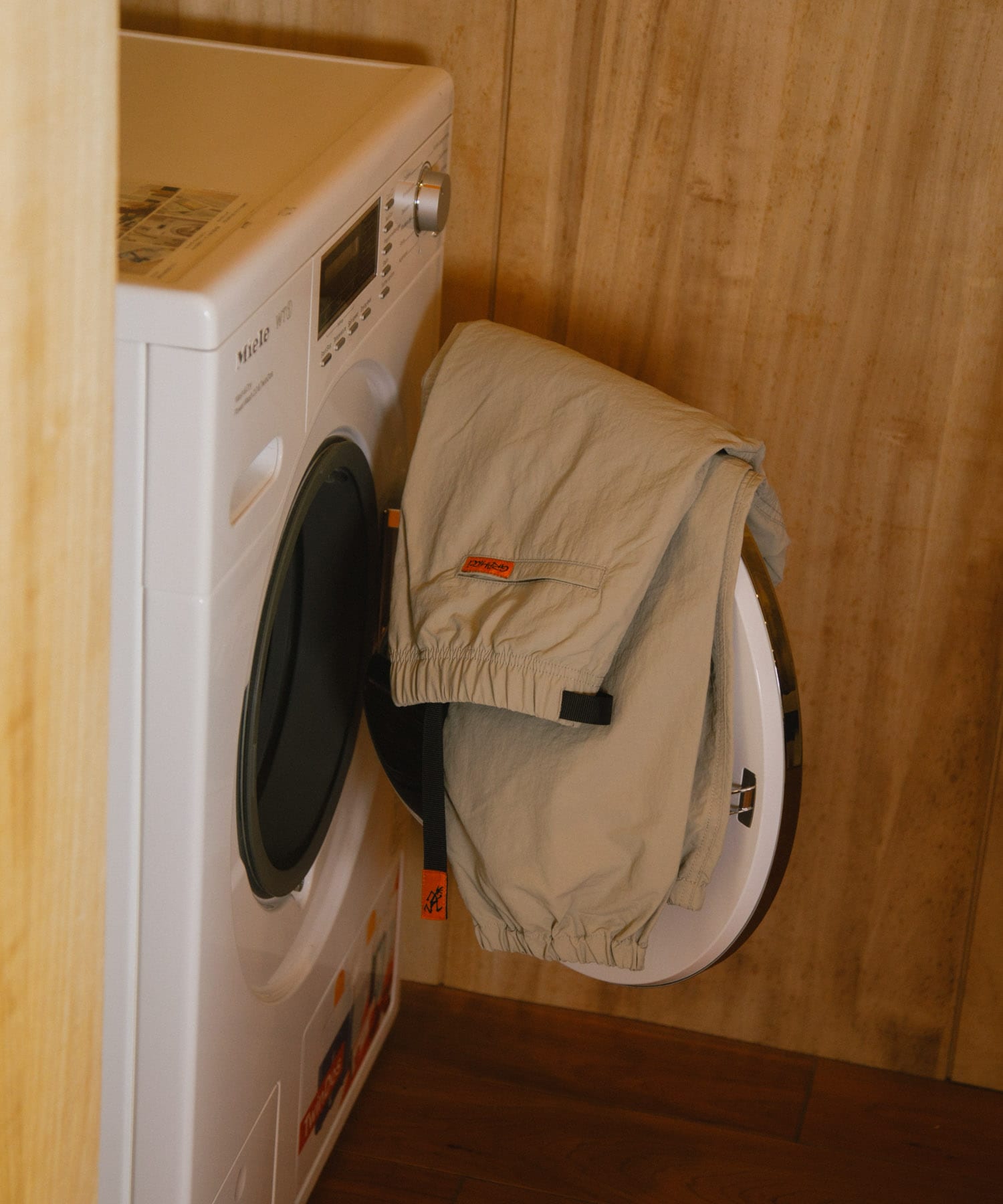 『別注』Gramicci　デュラブルナイロンジョガーパンツ DUNE L