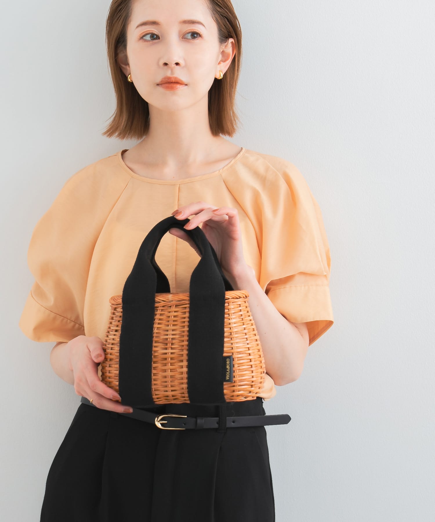 VIOLAd’ORO　ラタンバスケット型2WAYトート CAMELBLK -