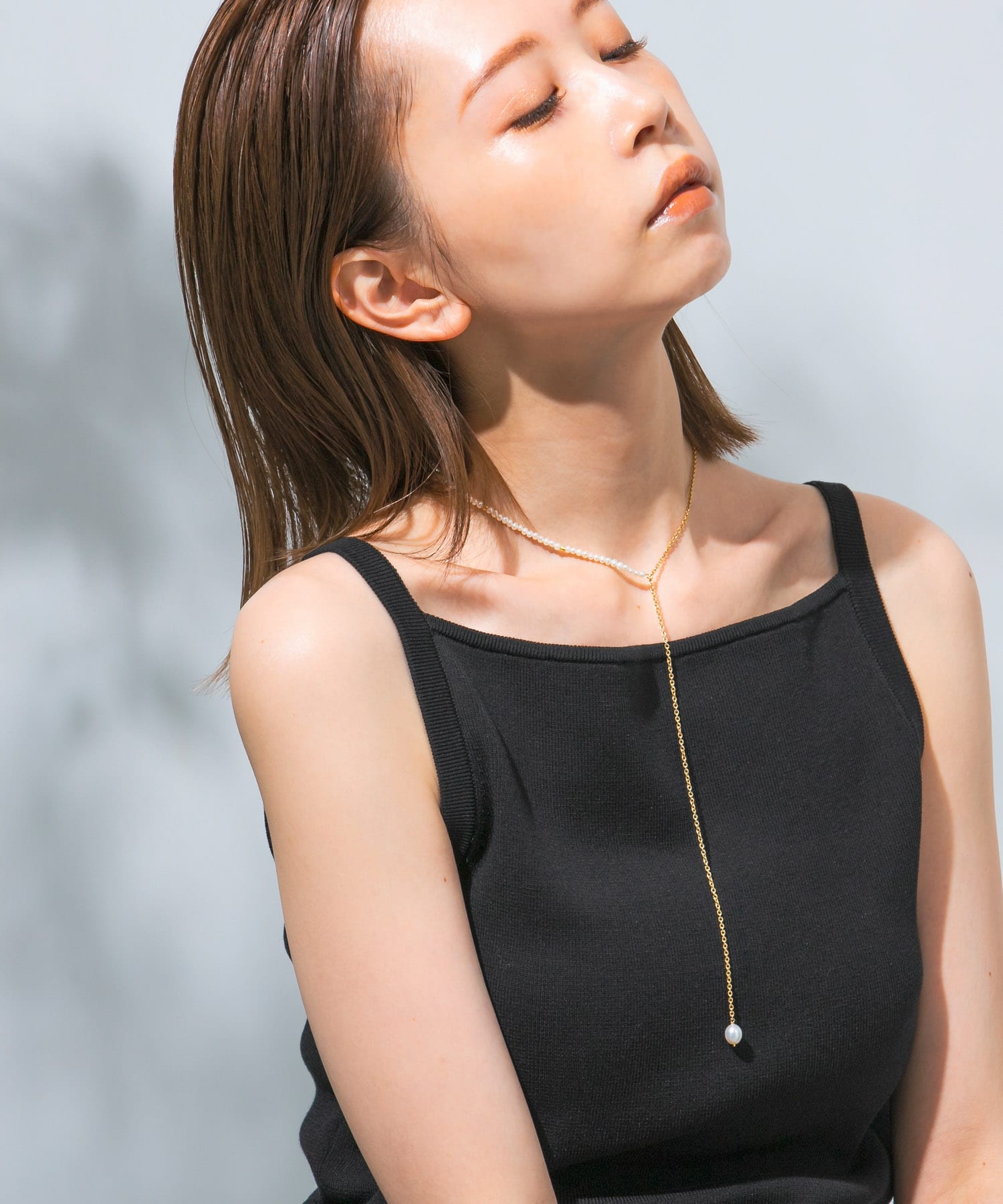 Favorible　Pearl×chain lariat WHT×GLD FREE
