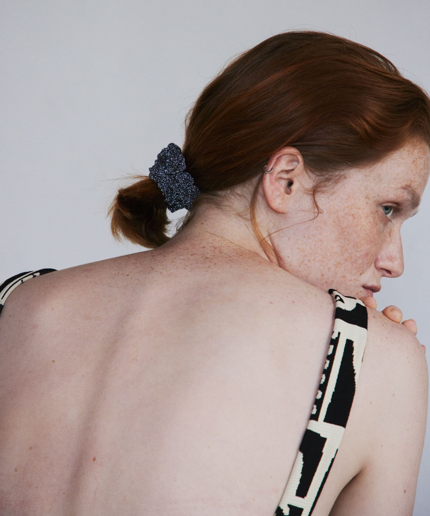 TRESSE　INES lame chouchou SET 1bk/iv -0