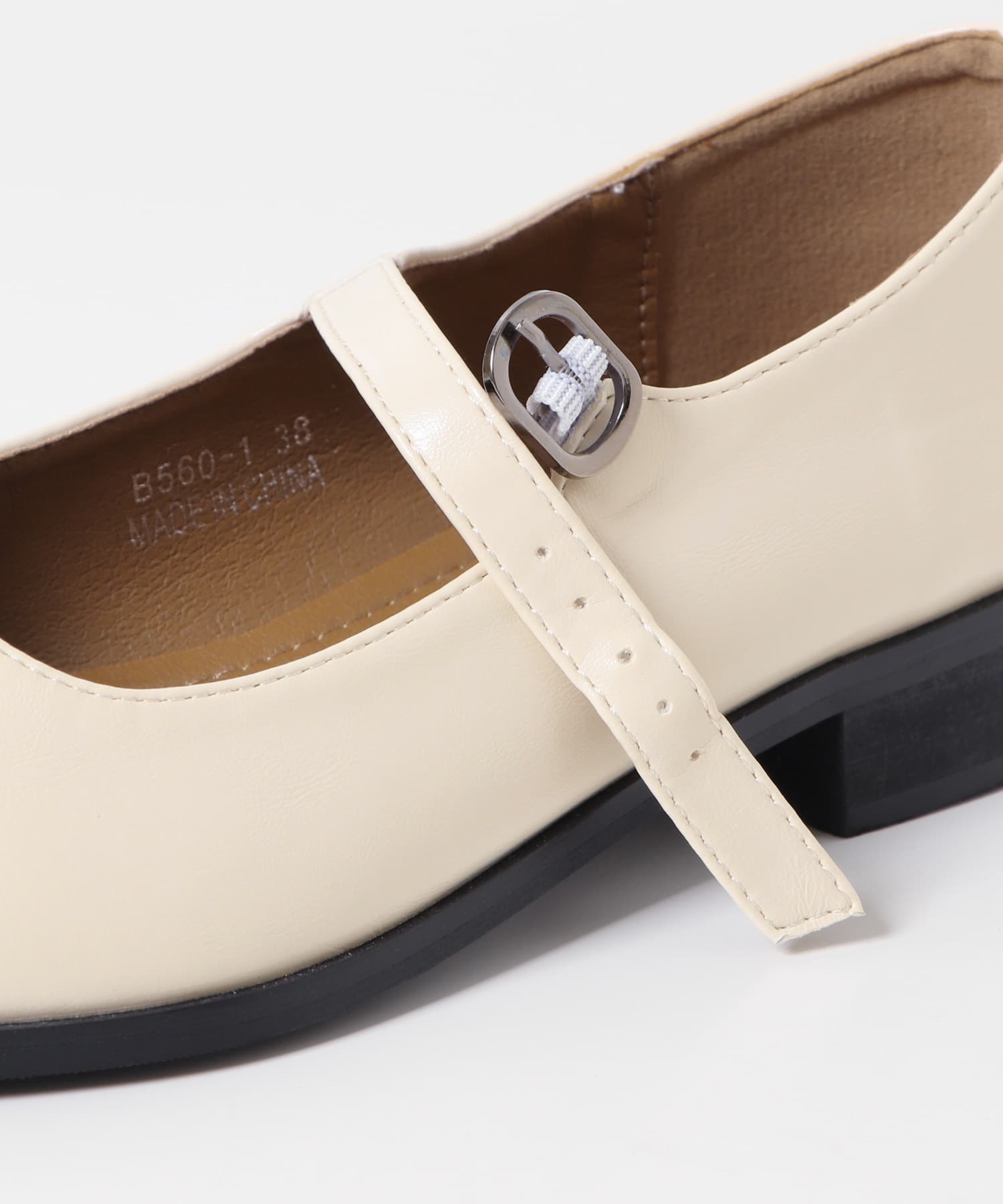 MOHI　ストラップフラットシューズ OFFWHITE 36