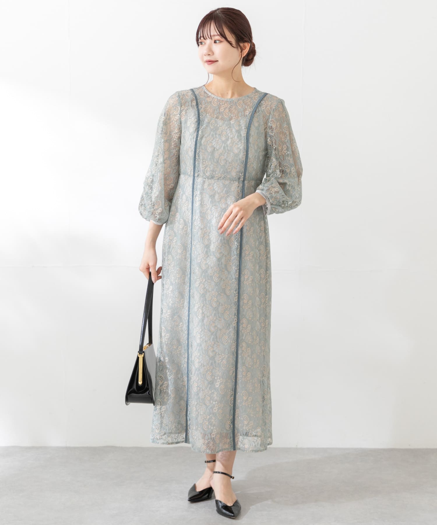 kaene　パイピングレースエプロンドレス