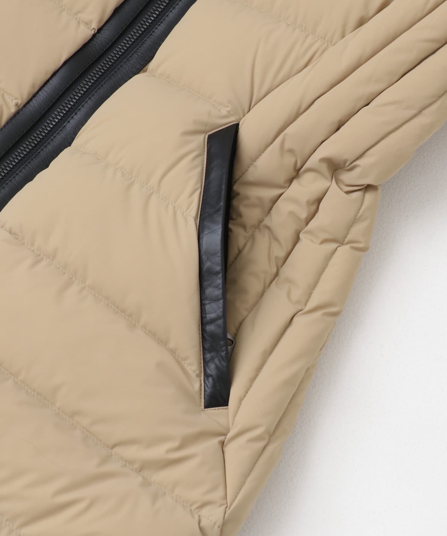 MACKAGE　FARREN LIGHTCAMEL XS