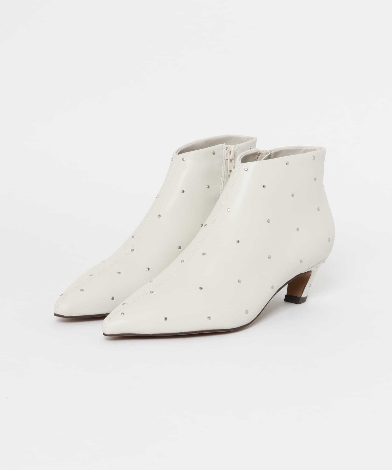 LE VERNIS　Stud pointed boots ホワイト 23.5