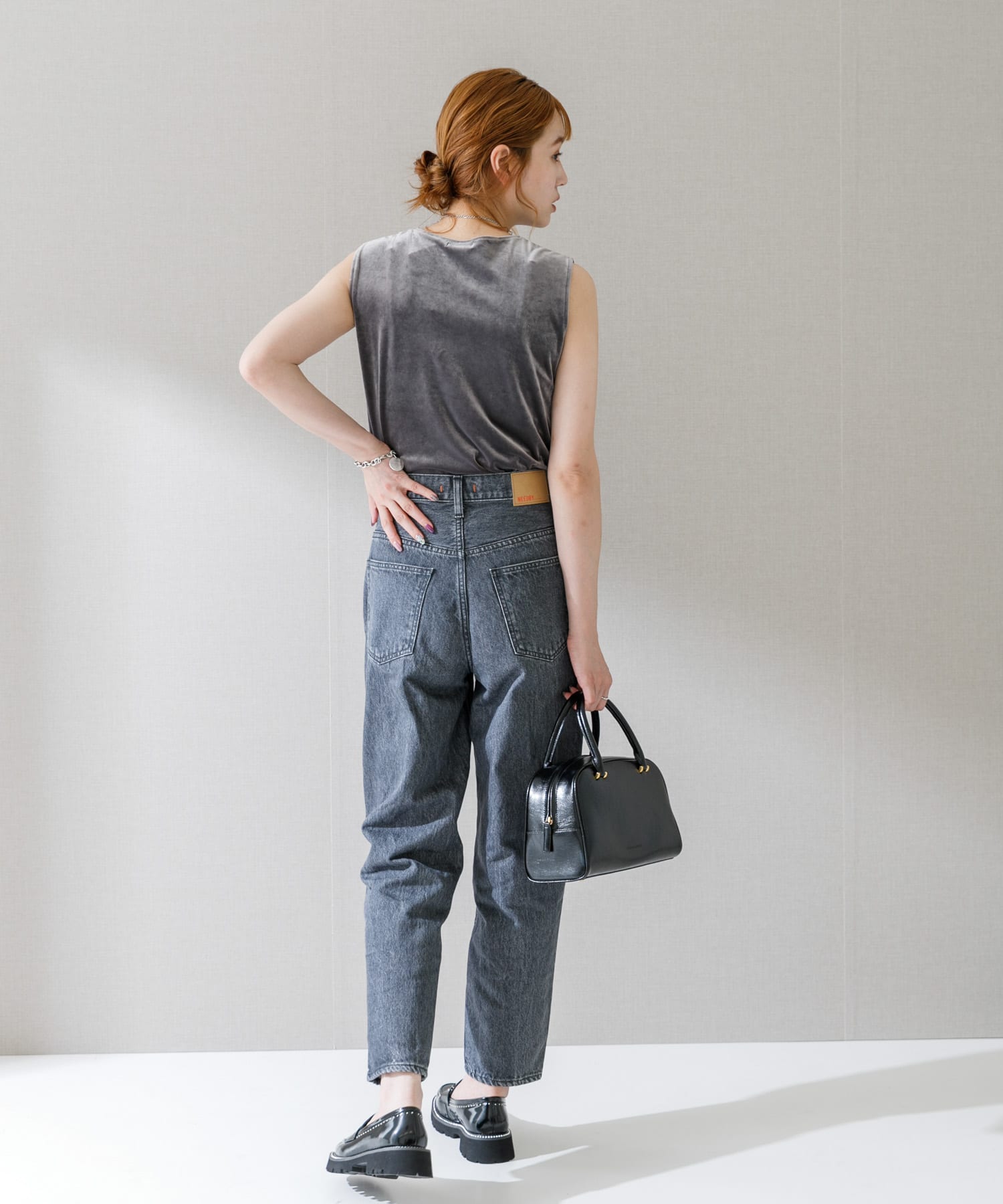 STEEL GREY