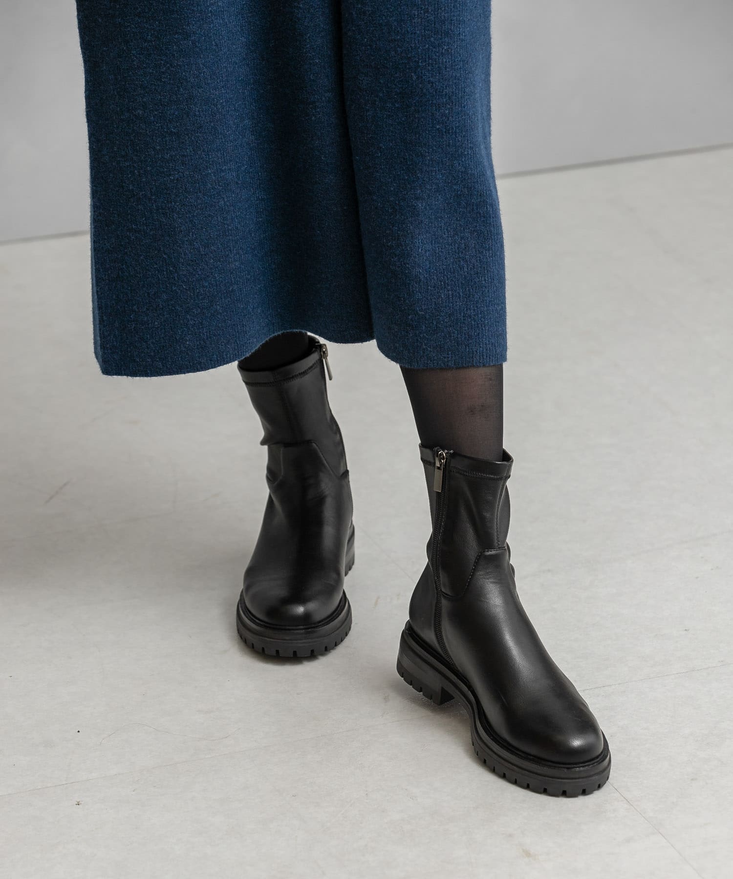 Mollini　ストレッチショートブーツ