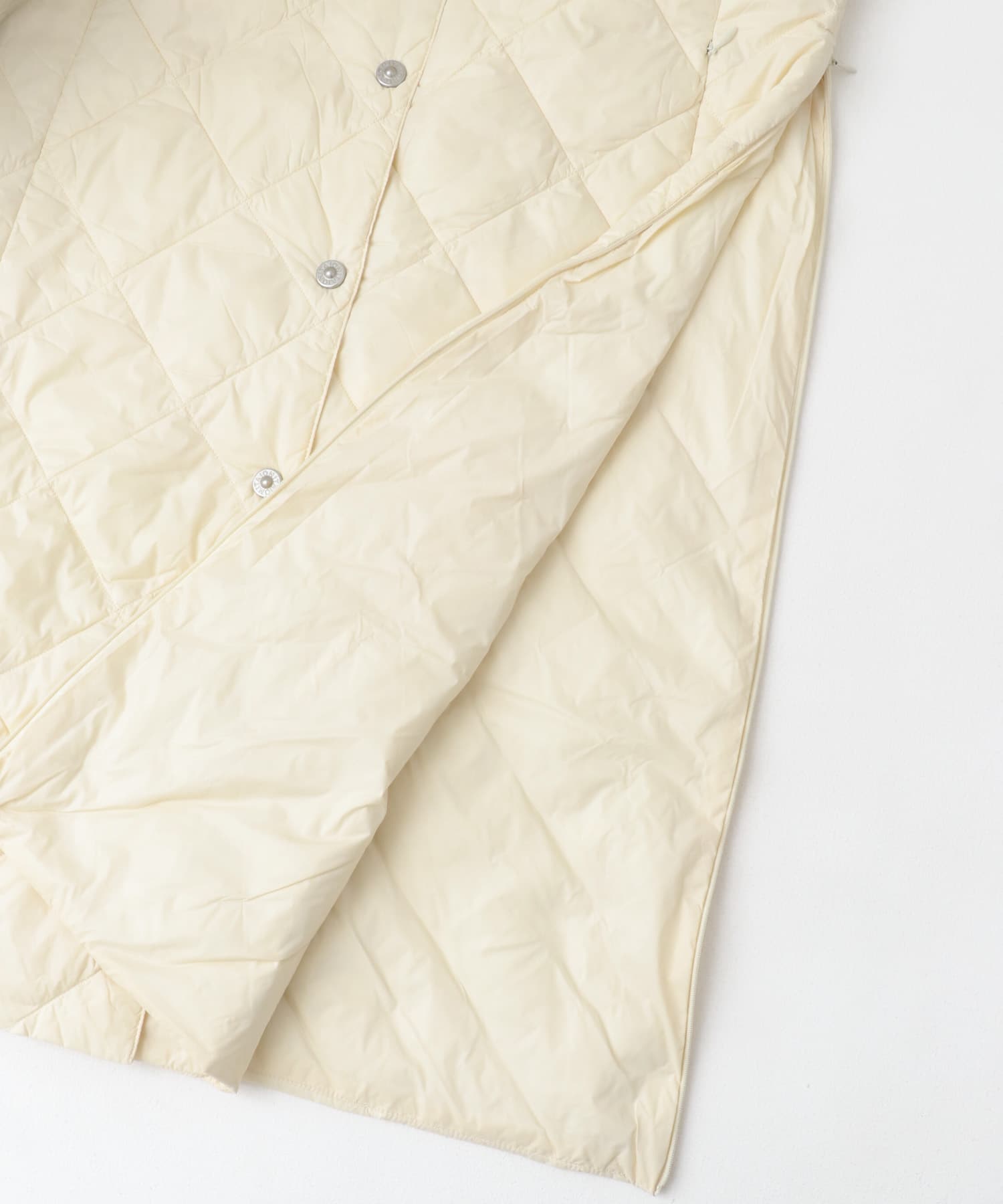 TAION　VNECK LONG DOWN GILET OFFWHITE M