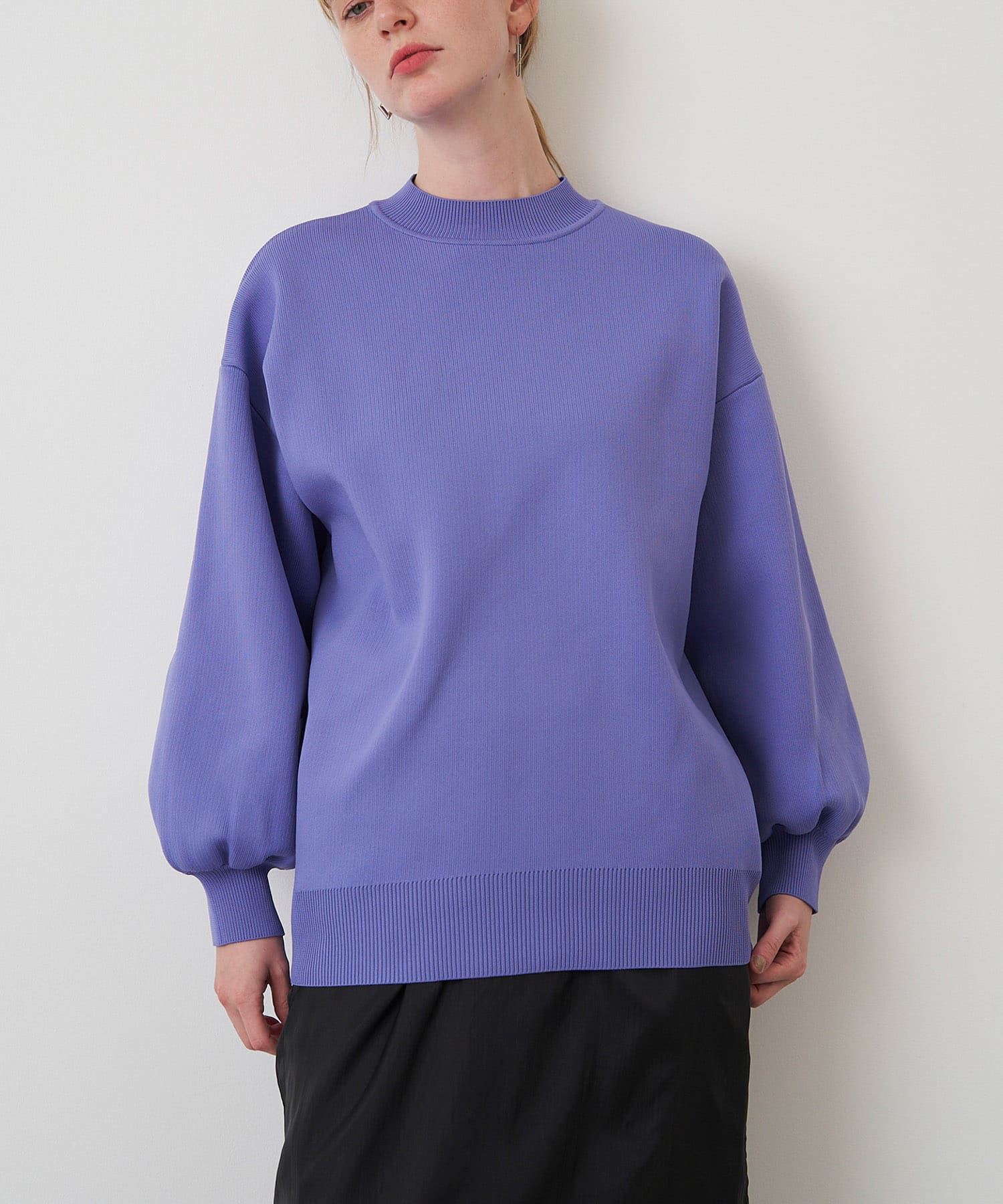 ELENDEEK　FORM SLEEVE OVER KNIT