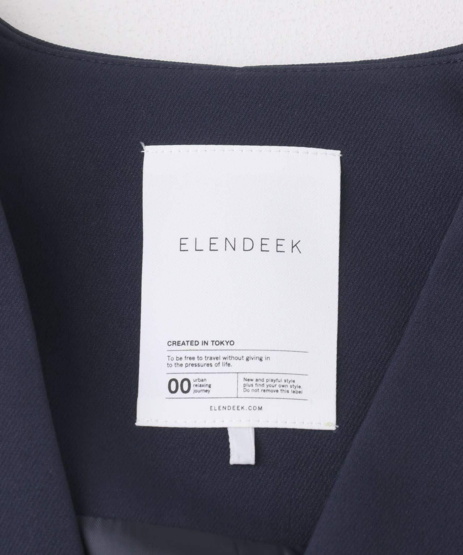 『一部別注カラー』ELENDEEK　FORM SHORT COAT 別注NAVY FREE
