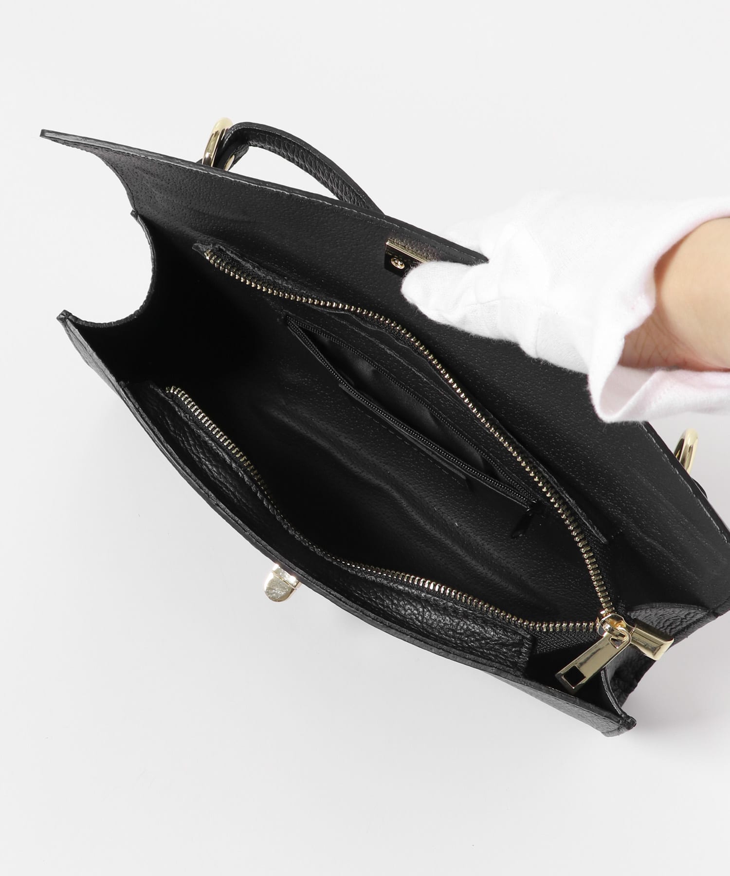 AULENTTI　ワイドショルダーBAG NERO -