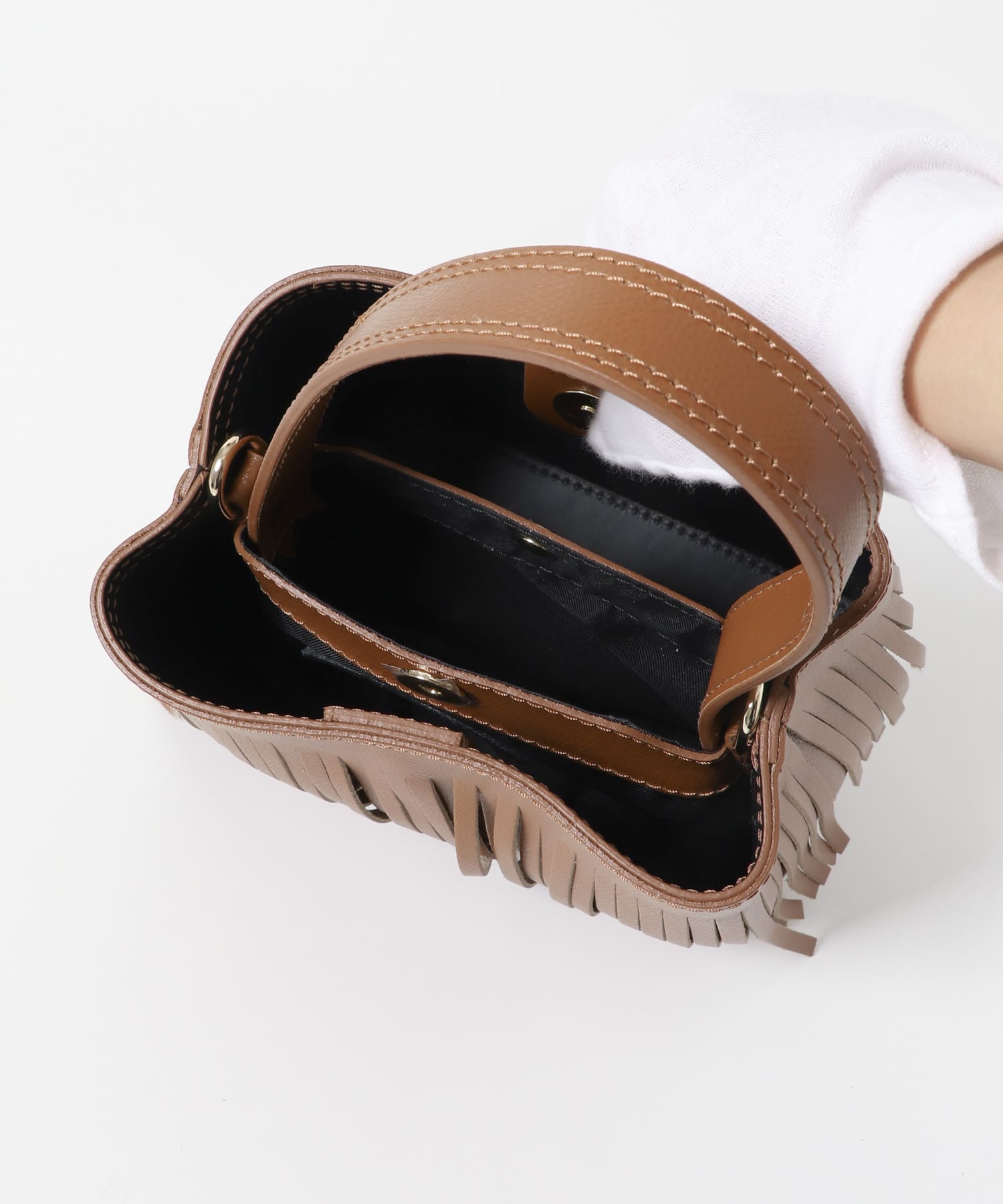 AULENTTI　フリンジBAG CUOIO -