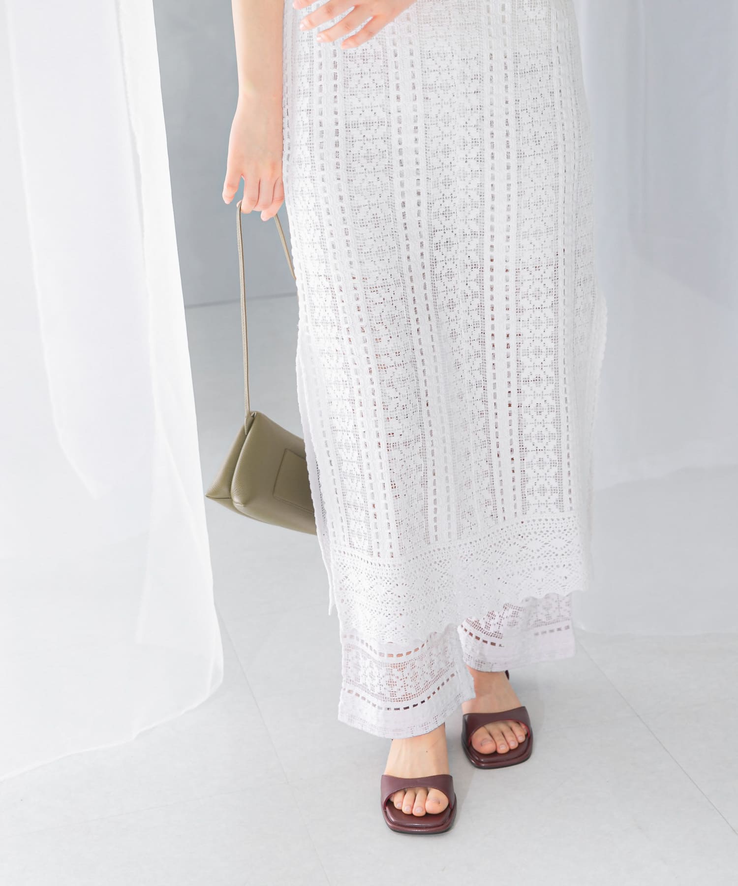 sara mallika　COTTON BORDER LACE PANTS