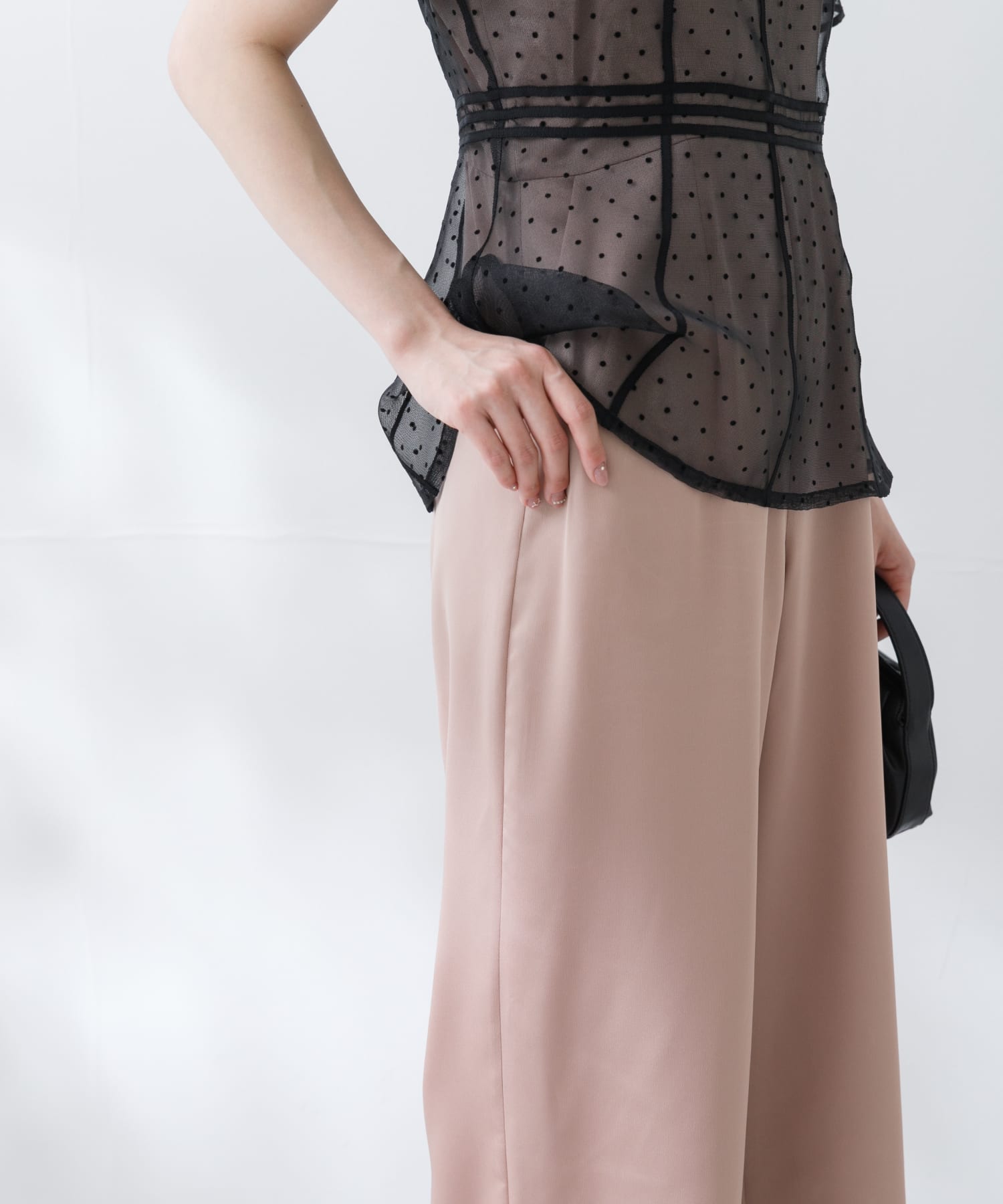 身長：163cm サイズ：38