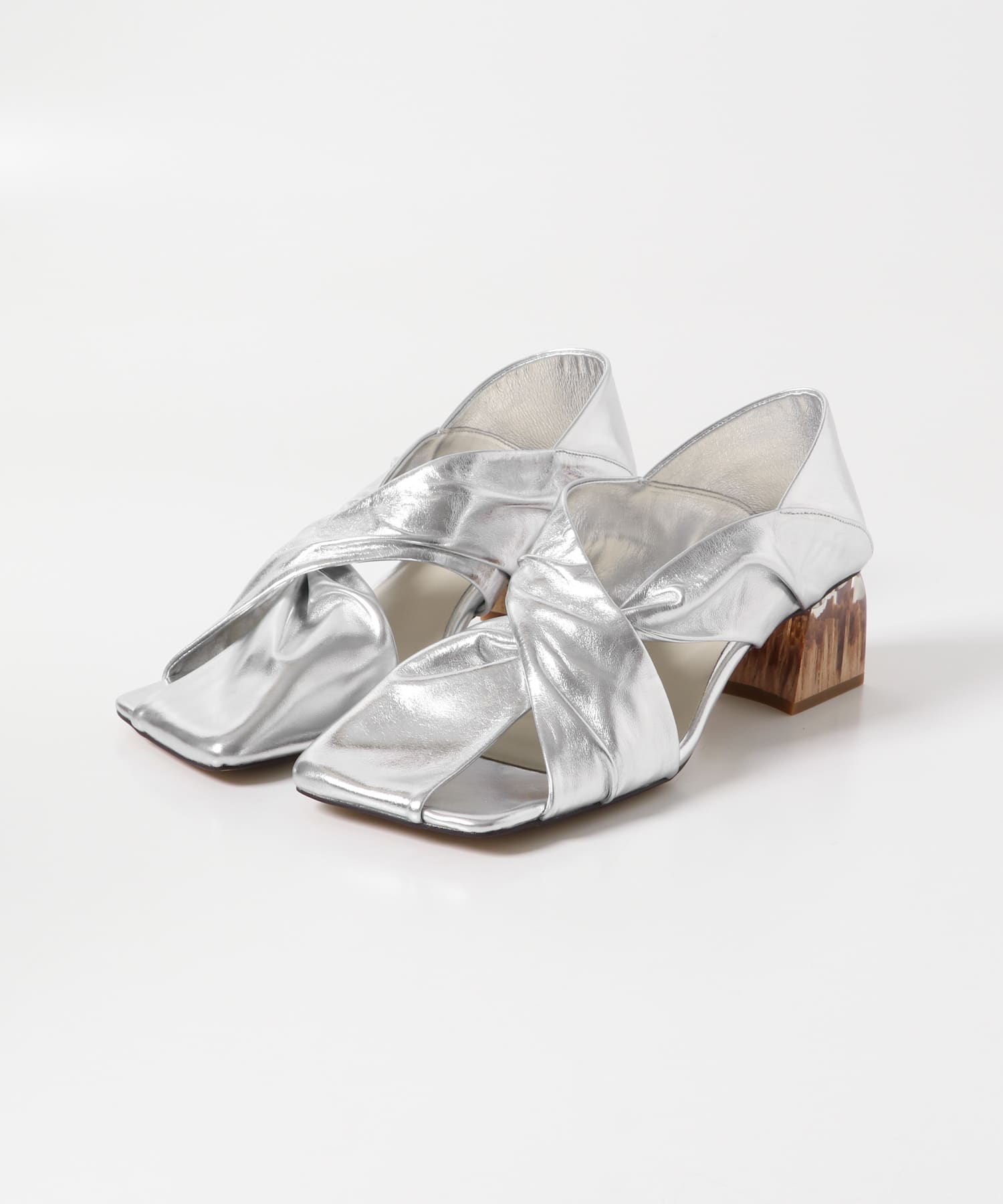 ALM.　HEIDI LEATHER PUMPS