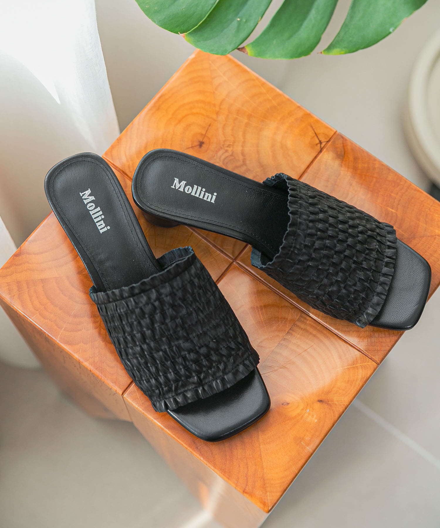 Mollini　ギャザーサンダル BLACK 36