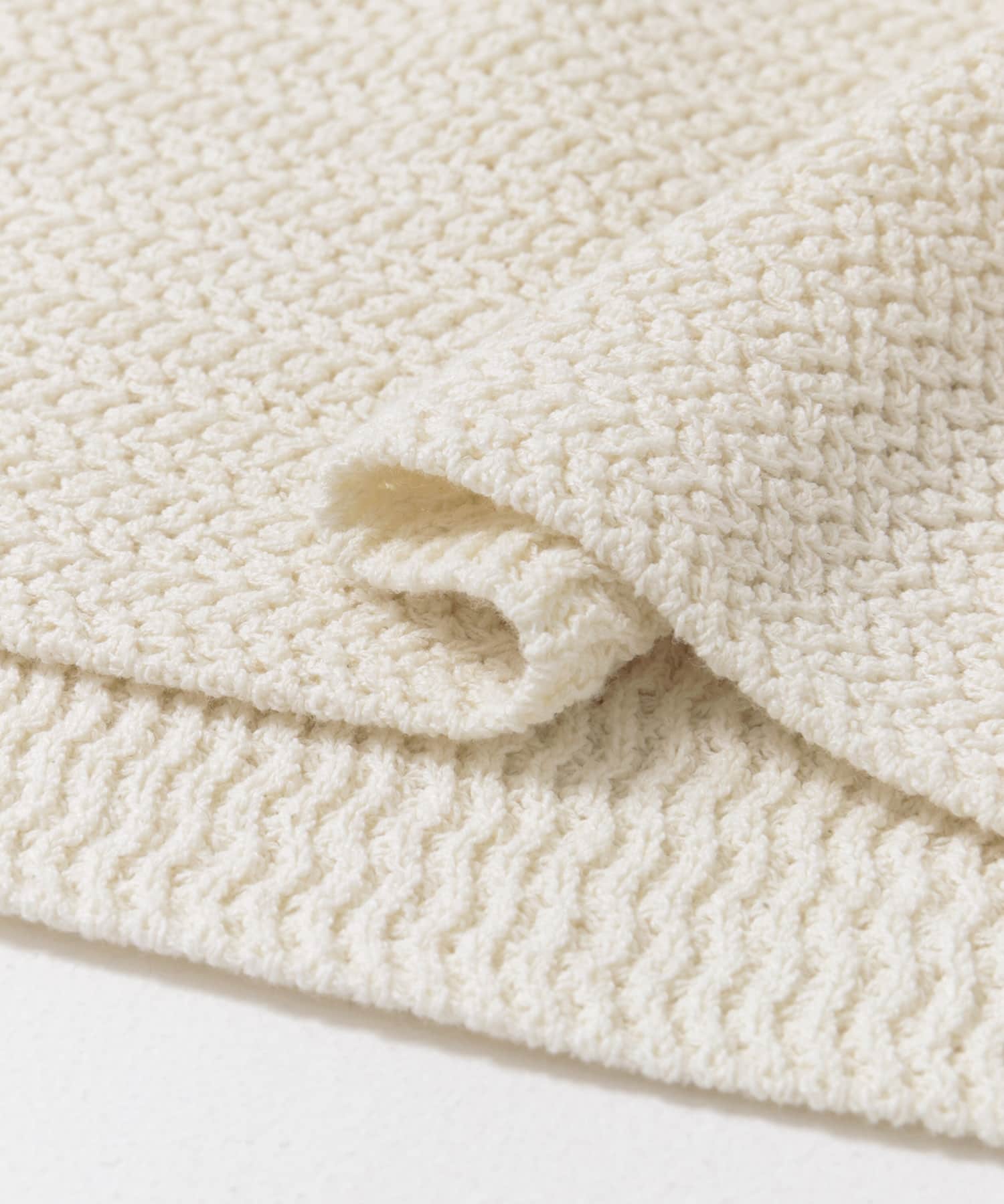 le　CROCHET BACKPOINT TOP ECRU FREE