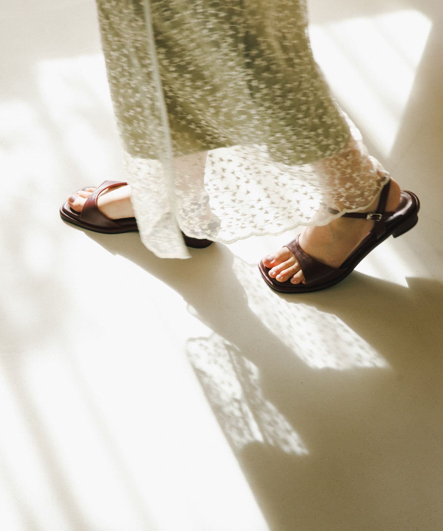 KOMOREBI MUSEUM　SANDAL BURGUNDY 23
