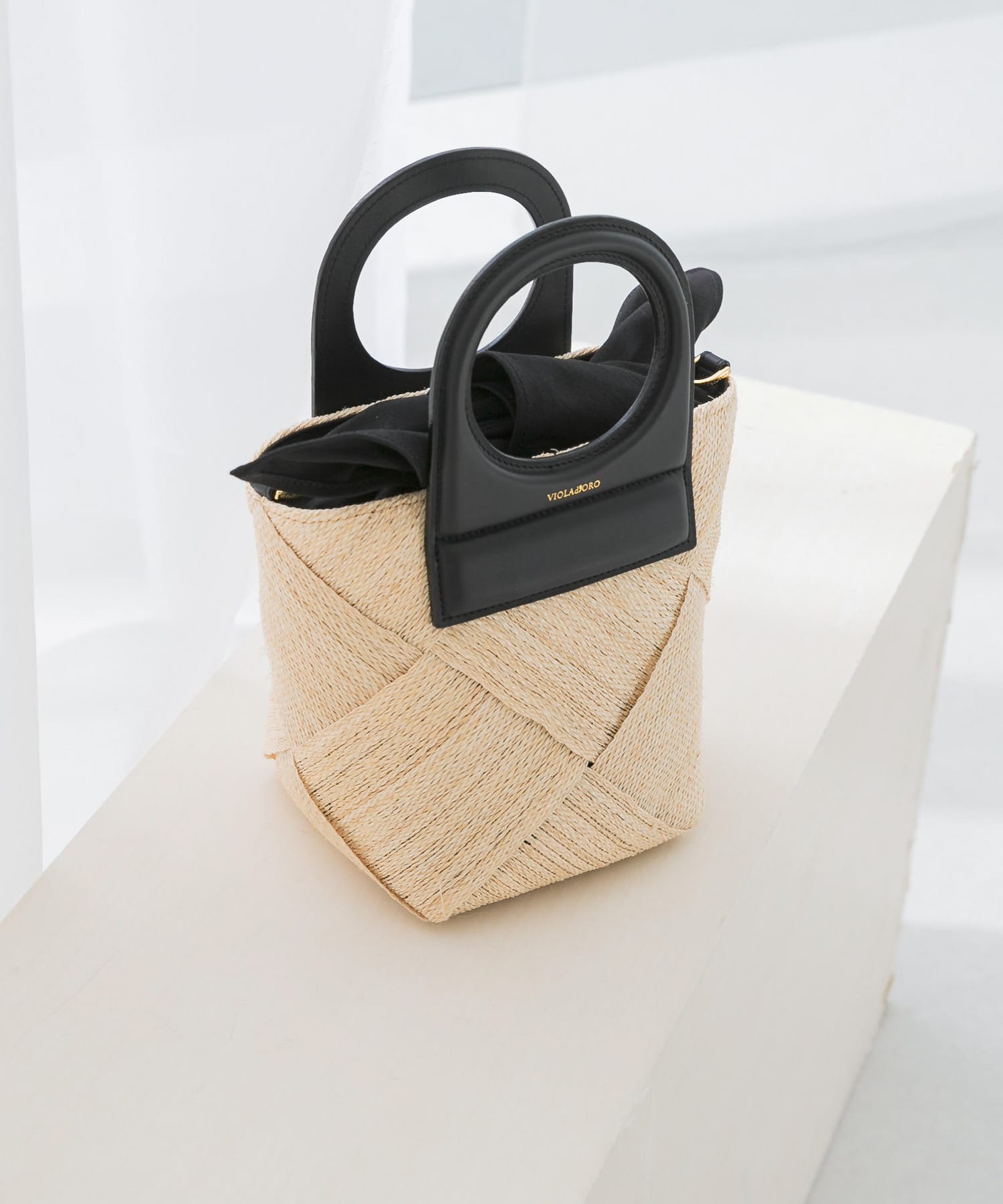 VIOLAd’ORO　アバカメッシュミニバッグ NATU　BLK -