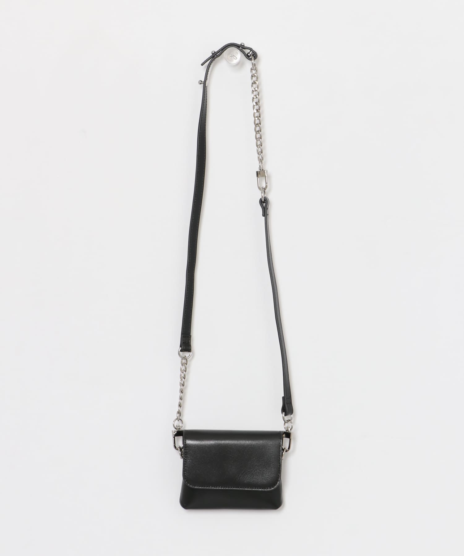 YENN　CHAIN BELT POUCH BLACK FREE