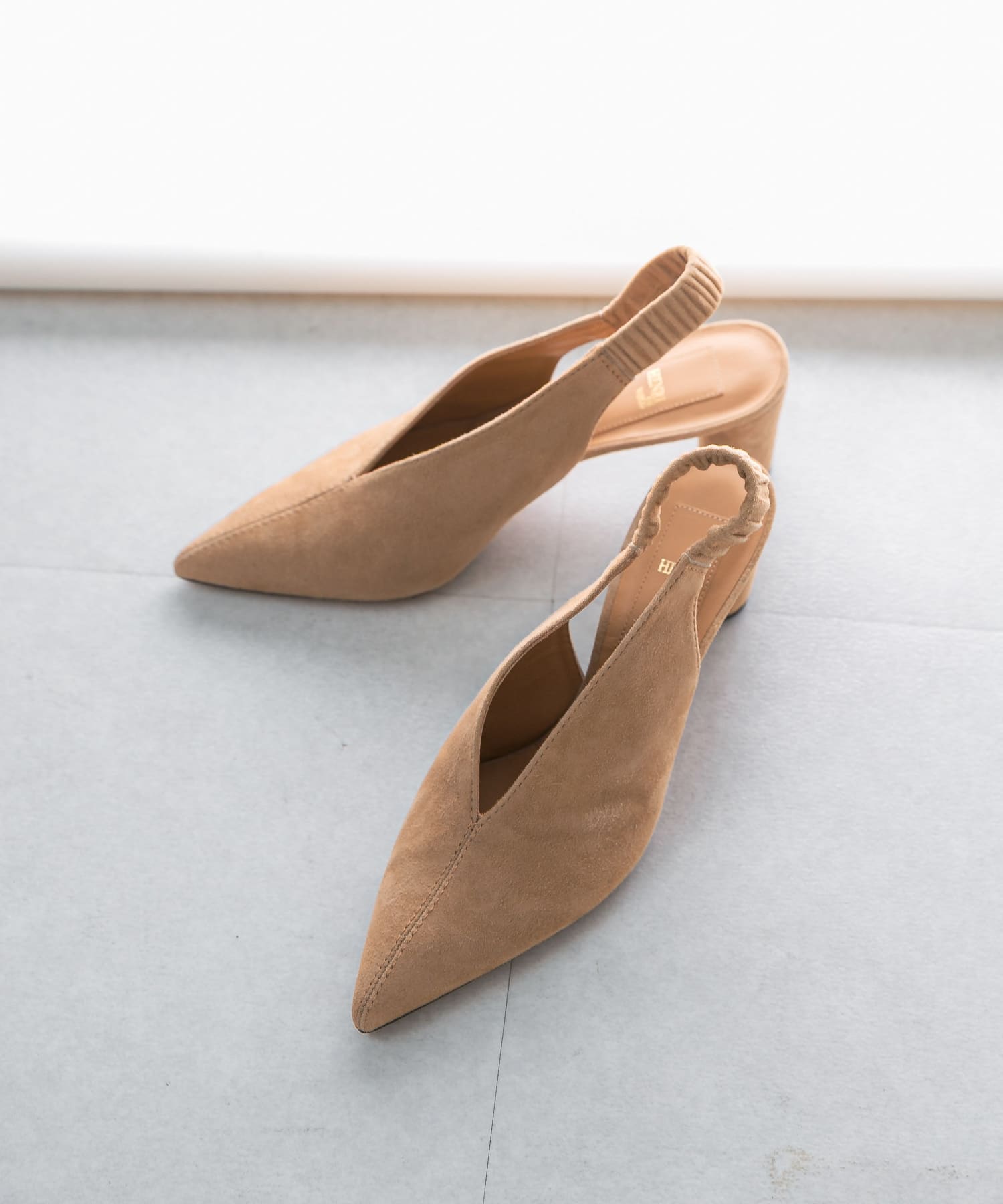 HENRI EN VARGO　Monica BEIGE S 36