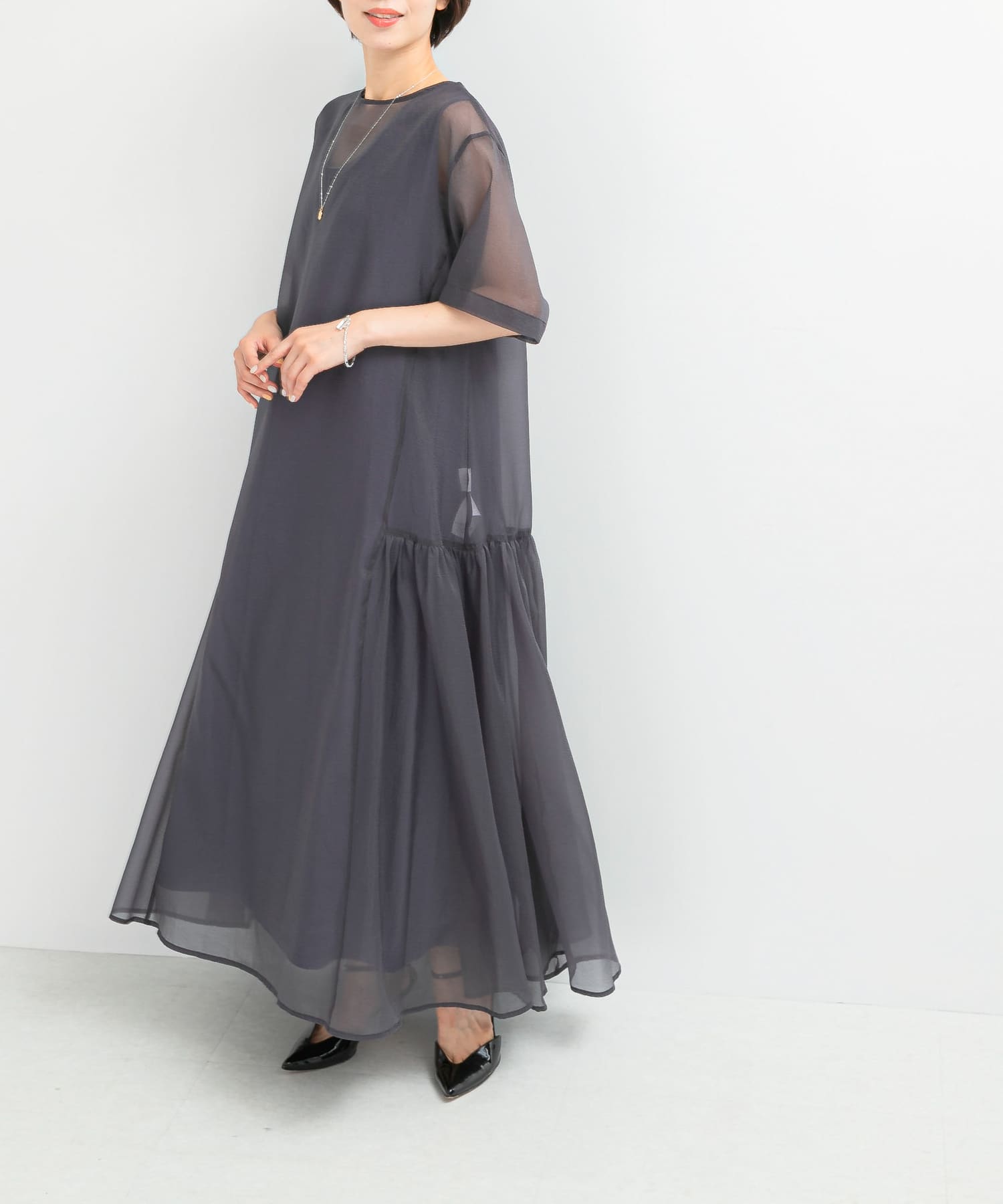 ELENDEEK　SHEER LAYERED CUT ONE-PIECE
