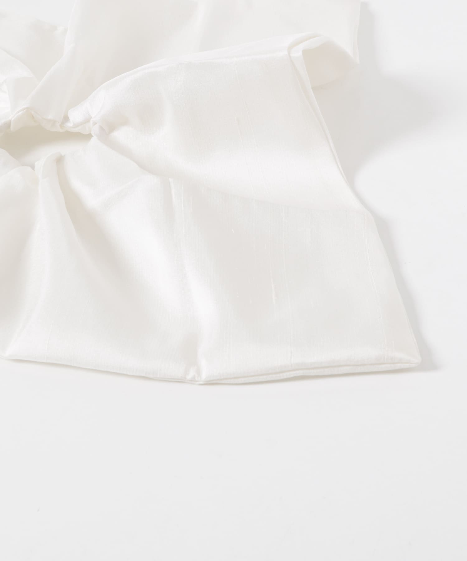 heyep　Silk Square Medium Scrunchie WHITE -0