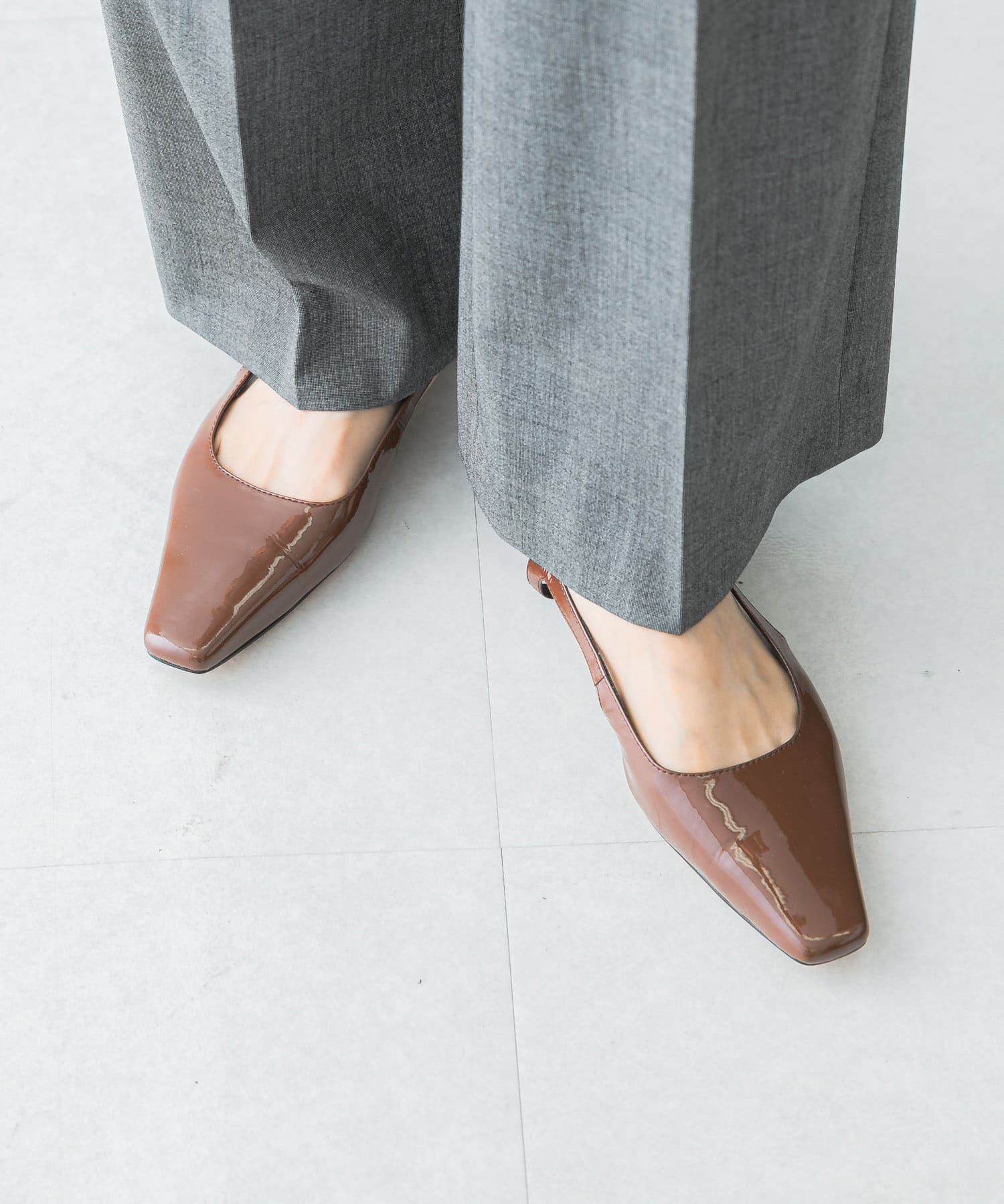 Mollini　エナメルフラットシューズ CHOC 36