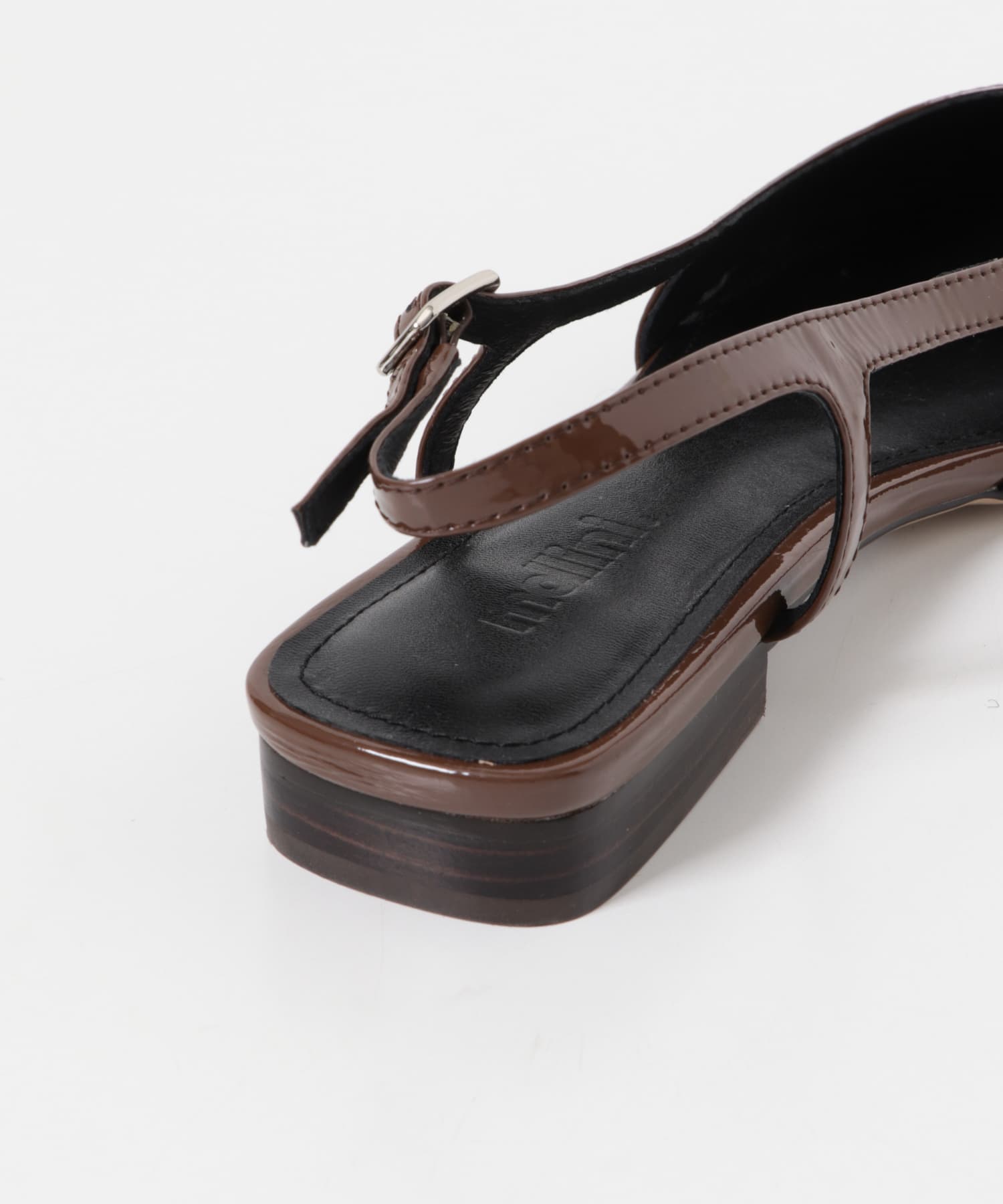 Mollini　エナメルフラットシューズ CHOC 36
