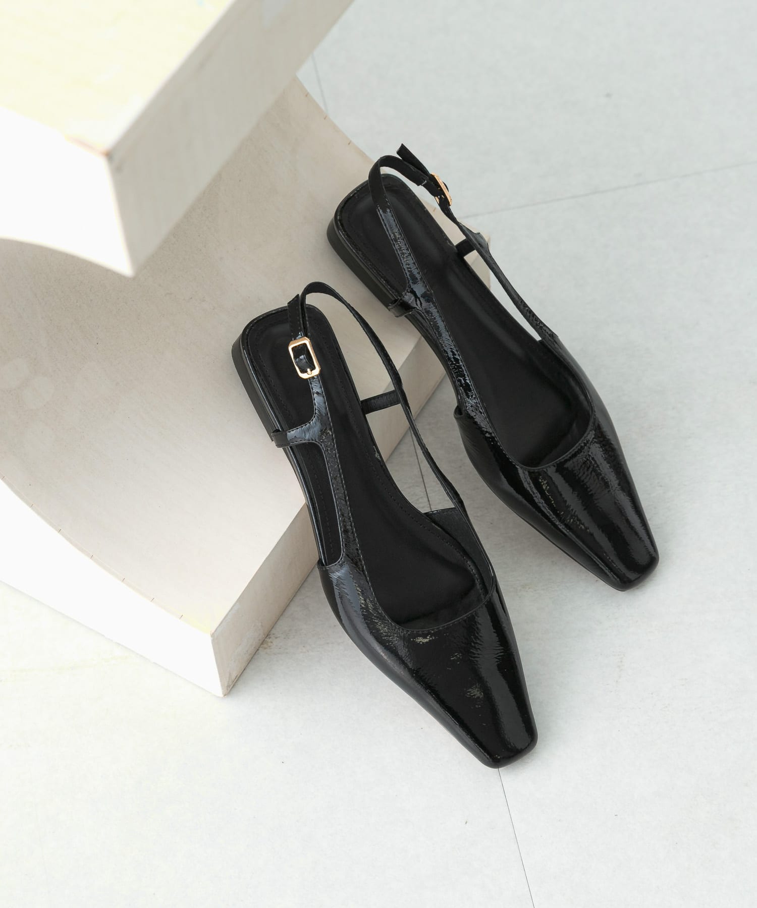 Mollini　エナメルフラットシューズ BLACK 36