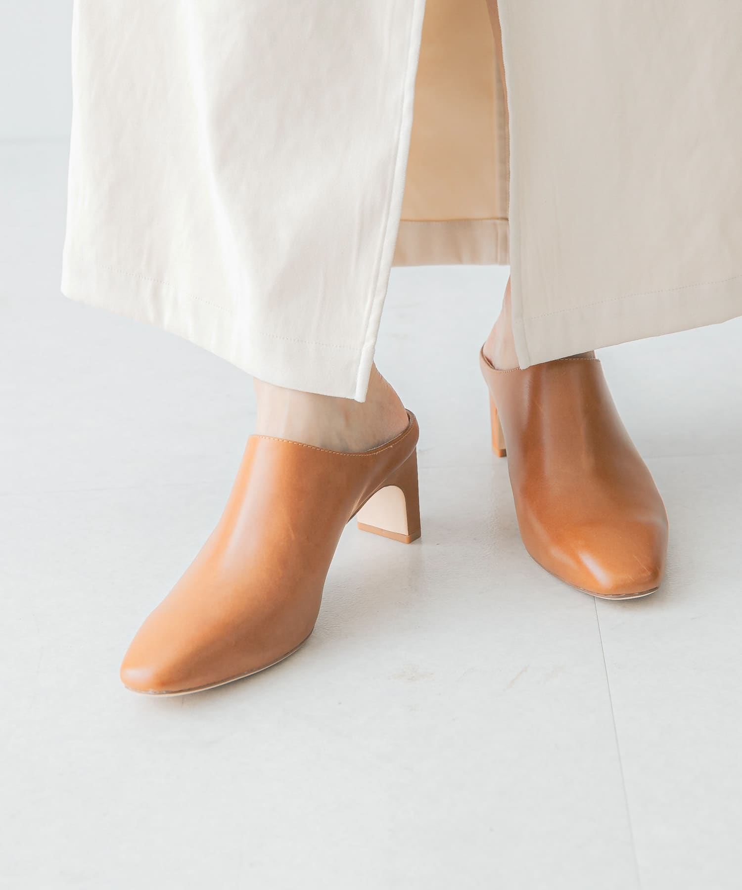 Mollini　クロッグシューズ DEEP TAN 36