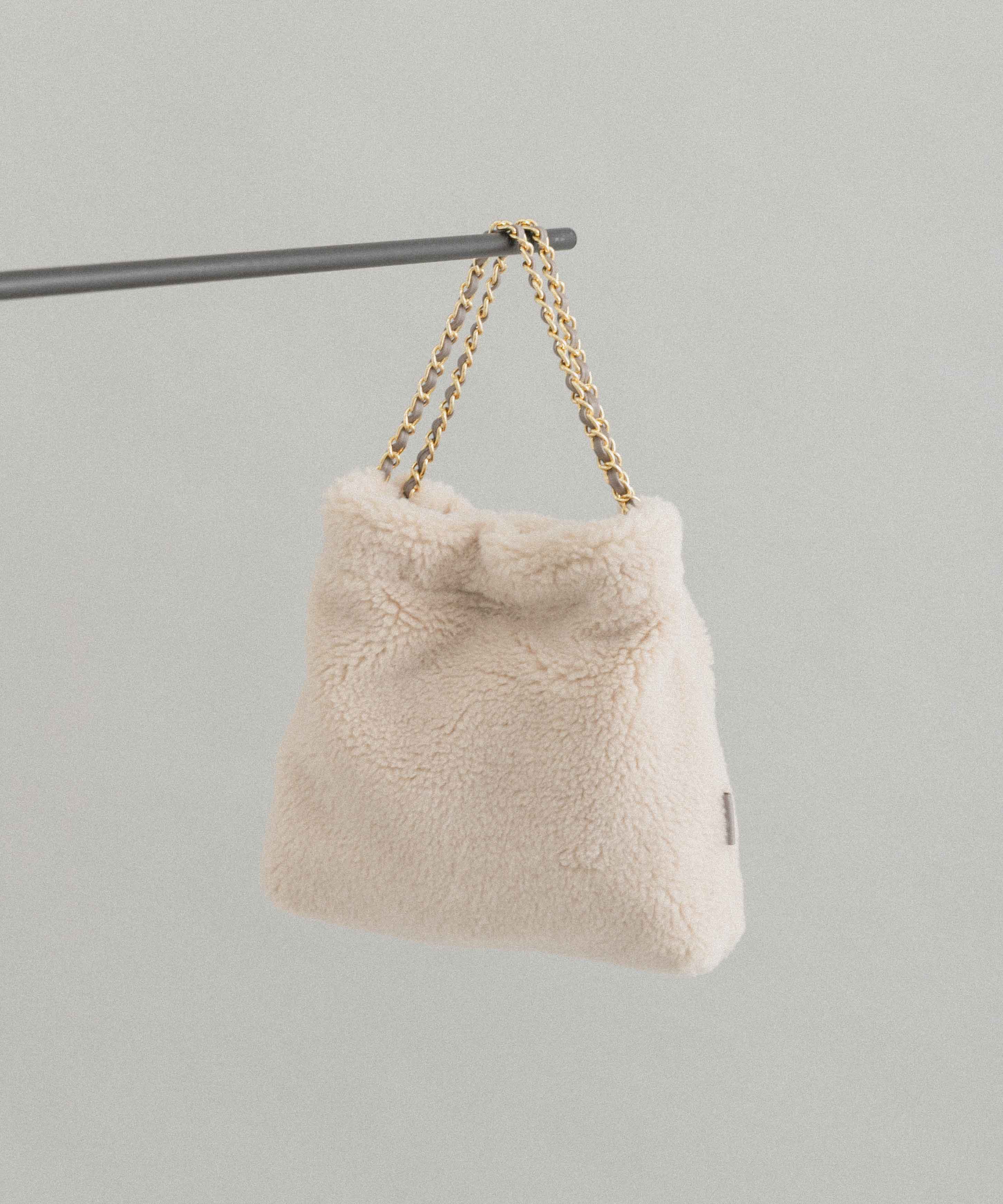 VIOLA d’ORO　エコファーショルダーS offwhite -