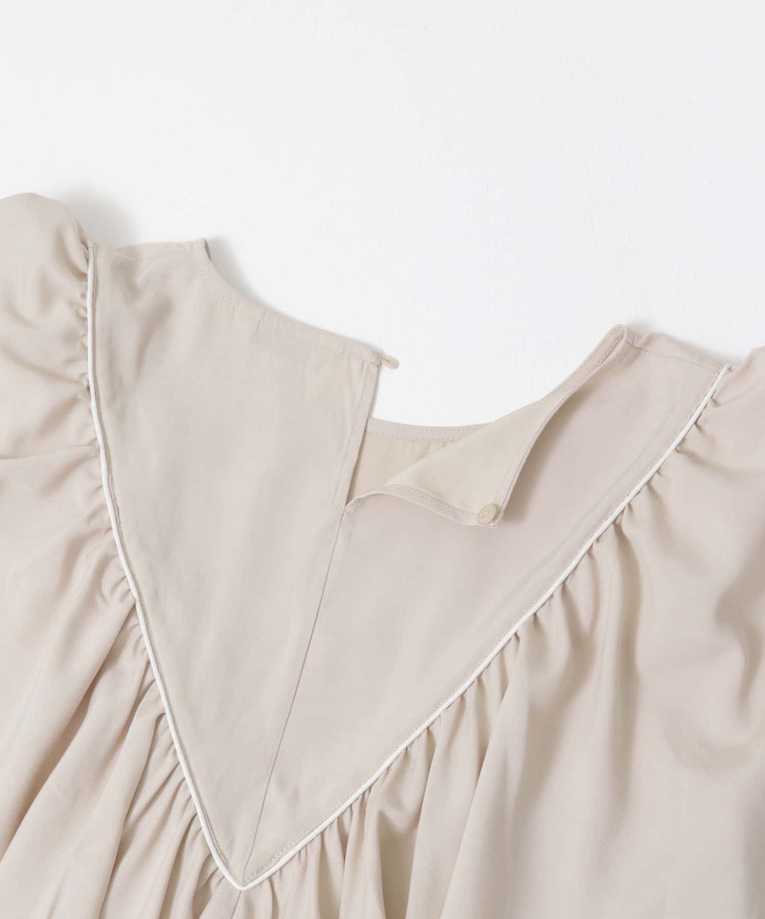 ELY　RUFFLE FRILL BLOUSE BEIGE S