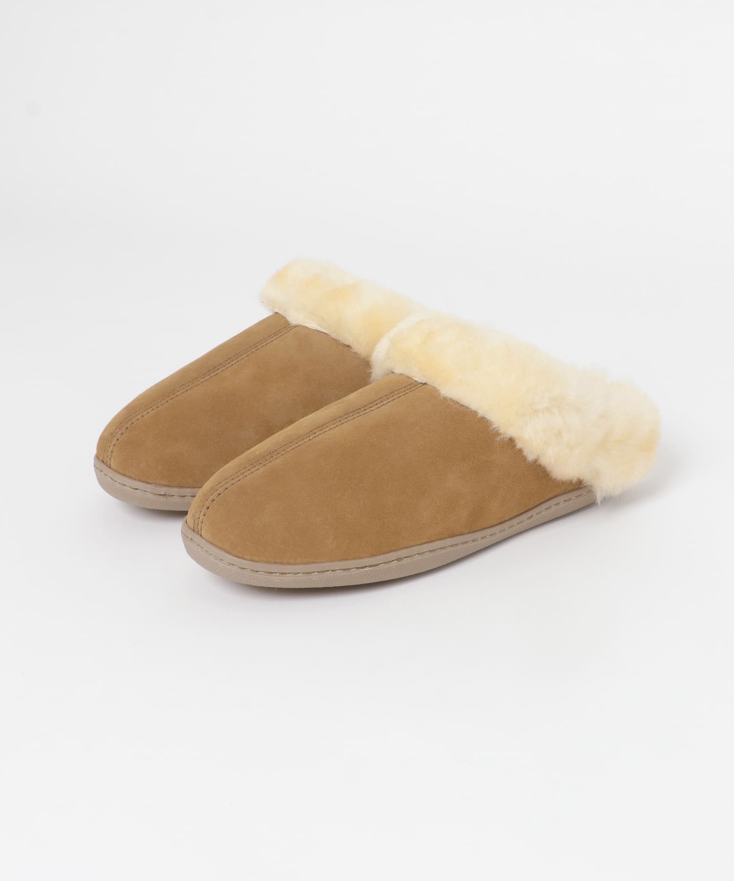 MINNETONKA　SHEEPSKIN MULE