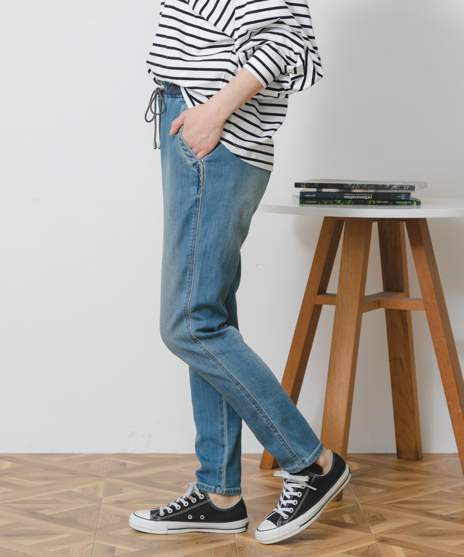 MONAME DENIM EASY SLIM(XS LIGHTBLUE): ボトム｜URBAN RESEARCH公式