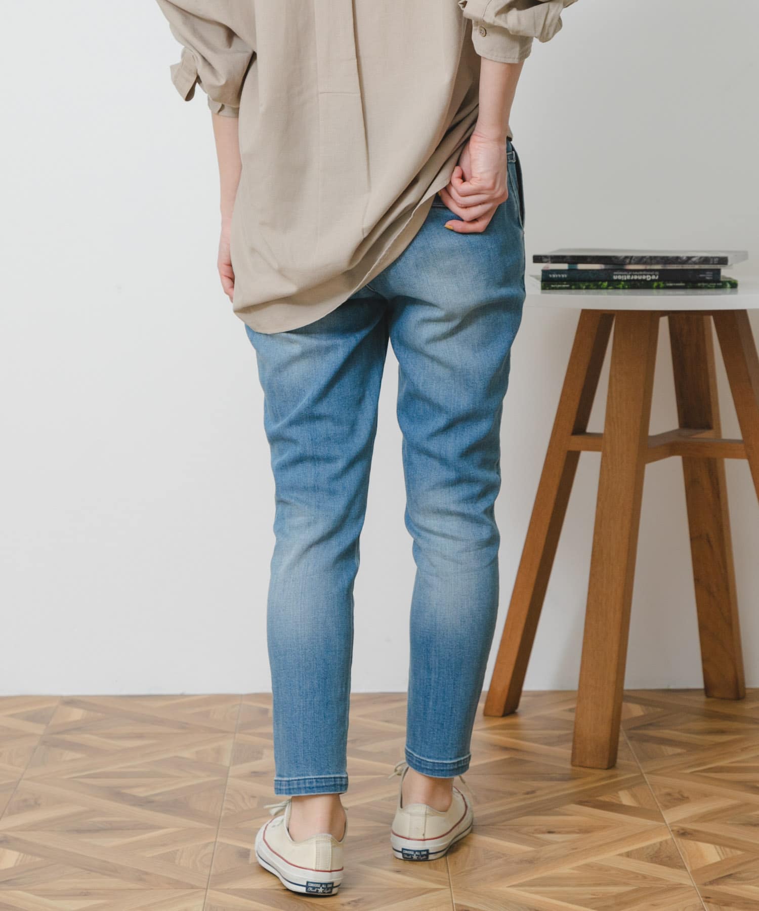 LIGHTBLUE