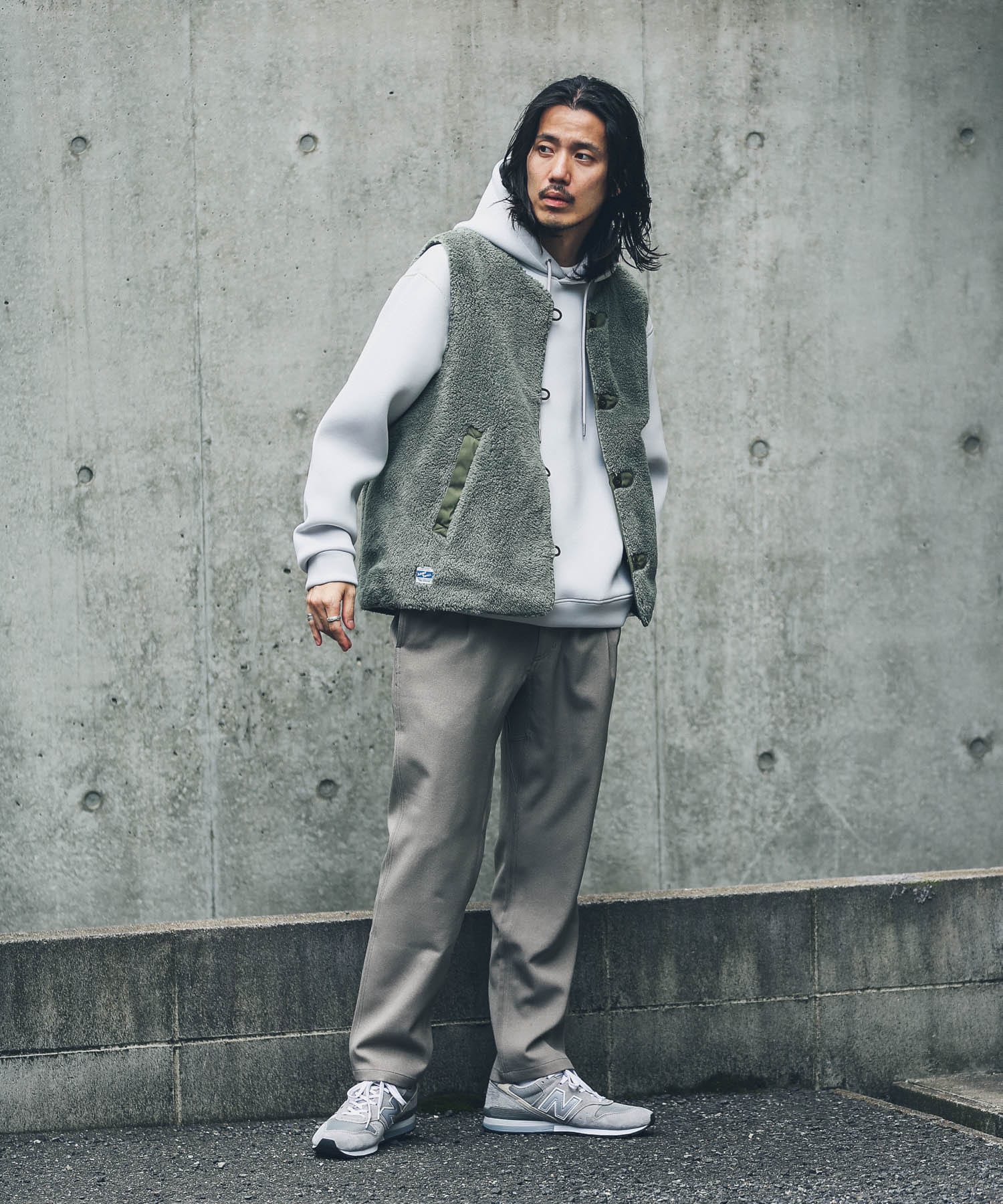 KHAKI