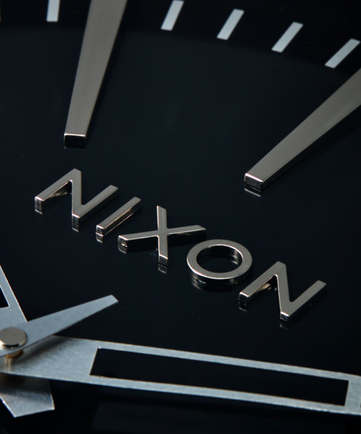 nixon　Sentry Wall Clock Black one