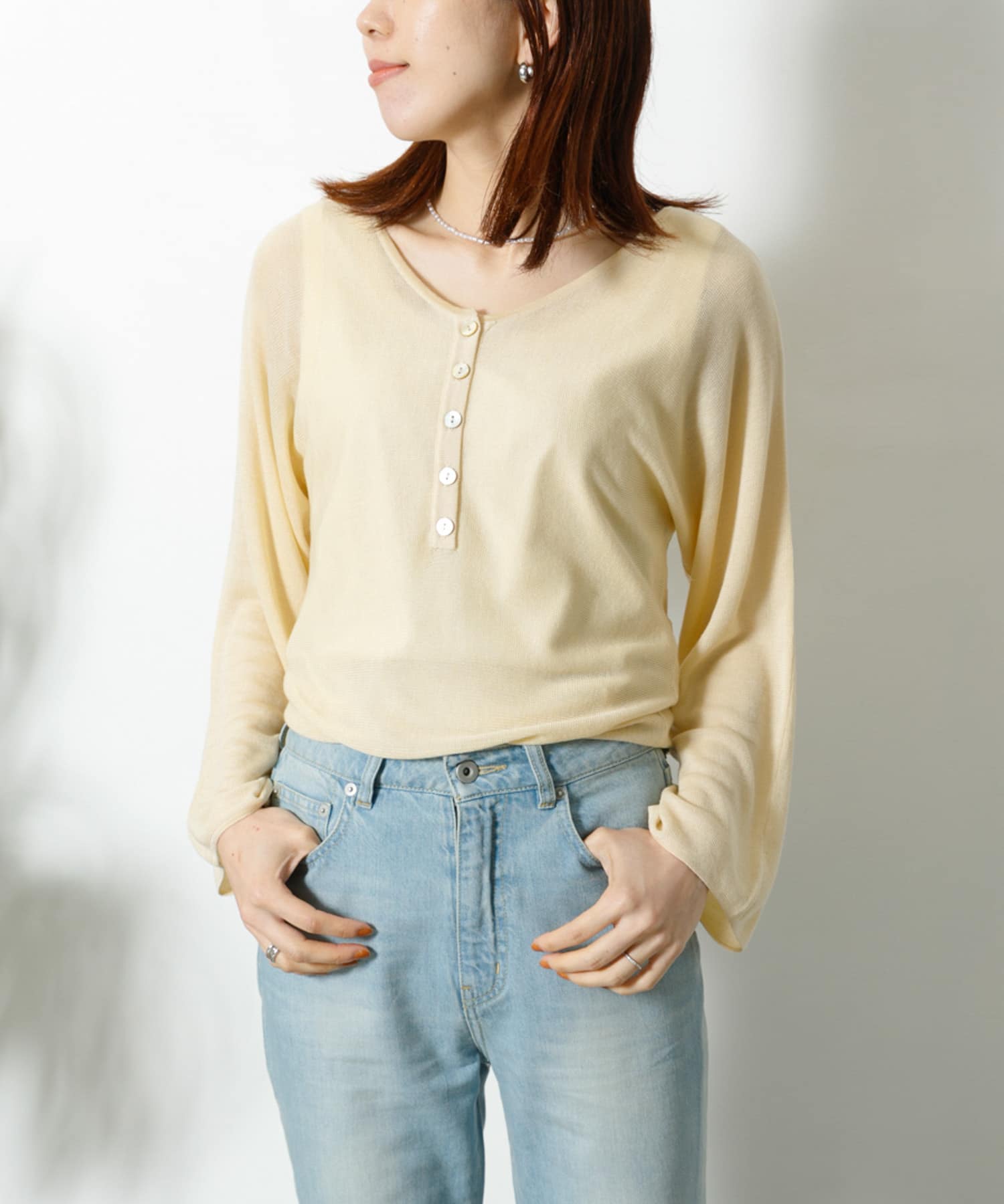 アイボリー