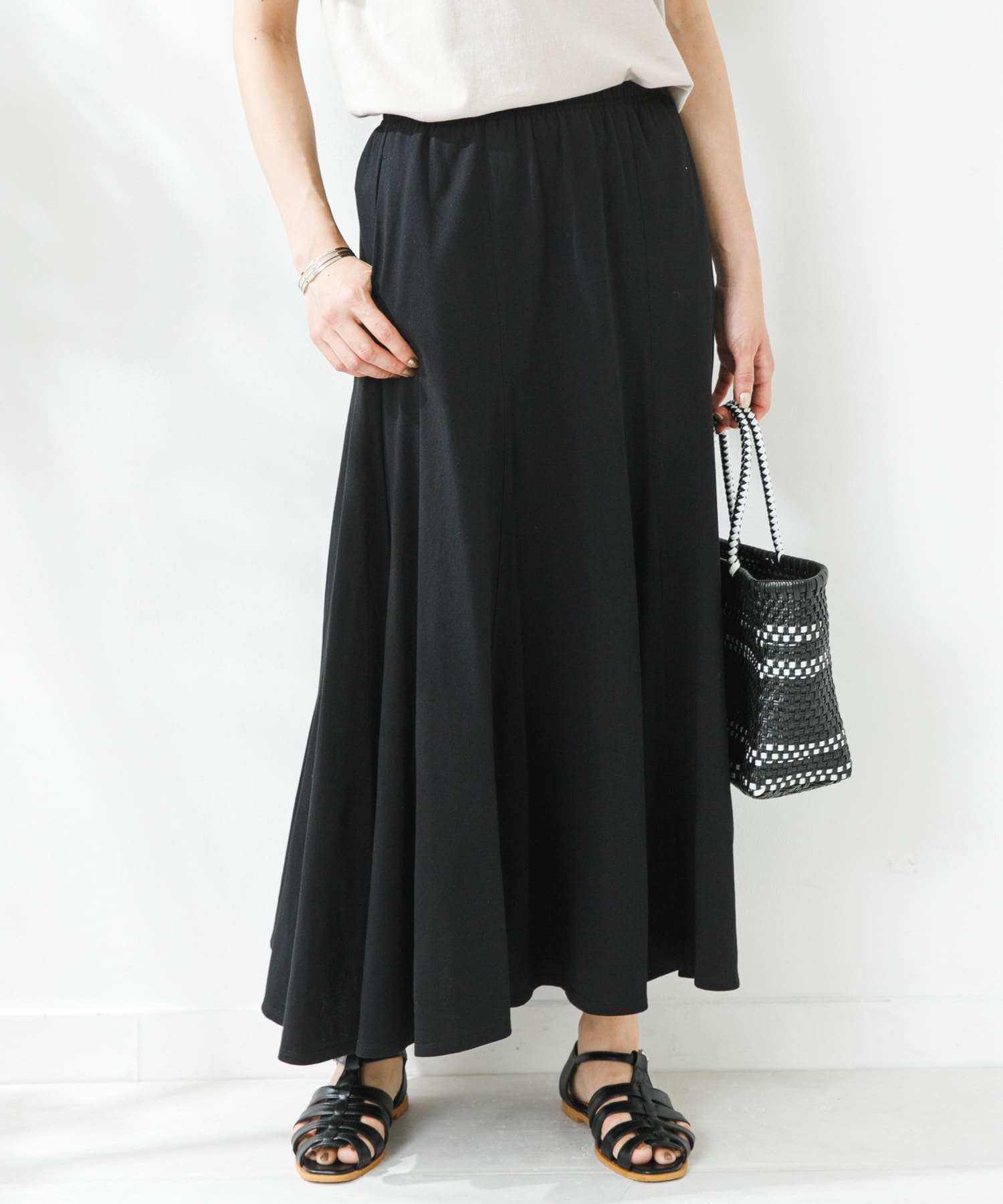 フレアカットスカート