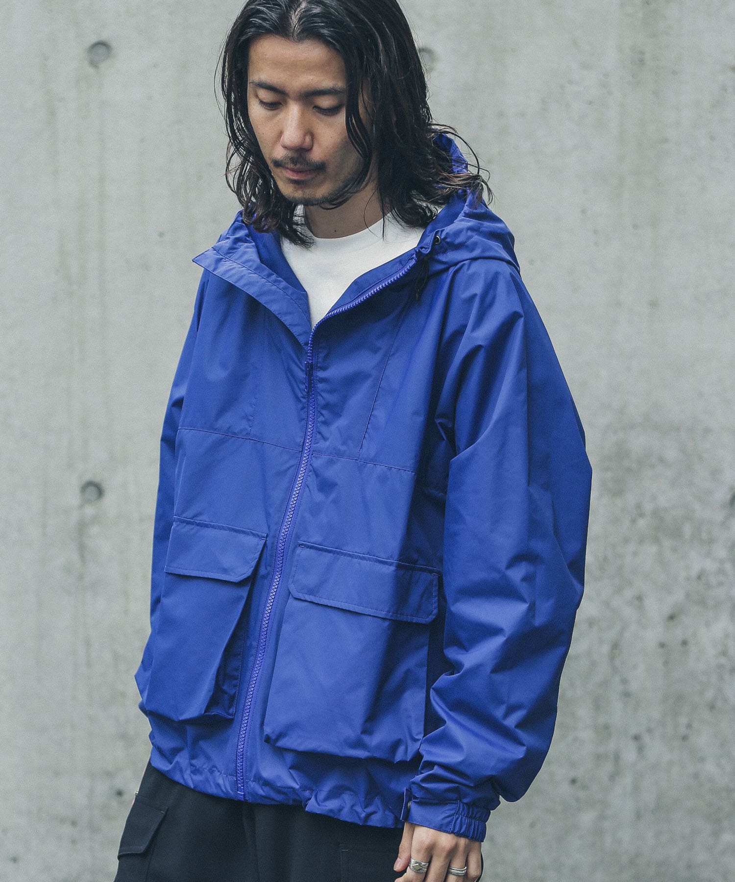 身長：180cm 体重：60kg サイズ：L