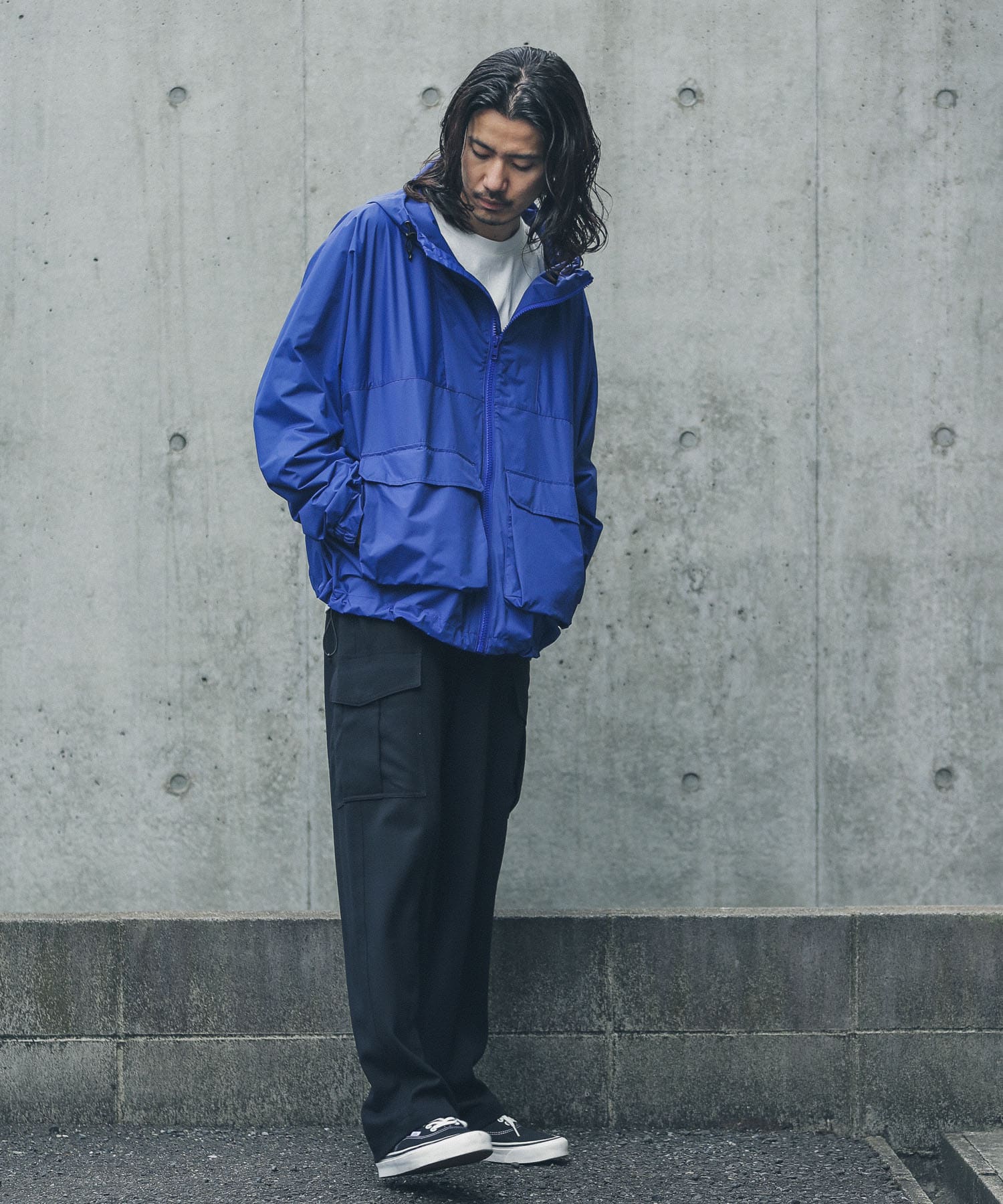 身長：180cm 体重：60kg サイズ：L
