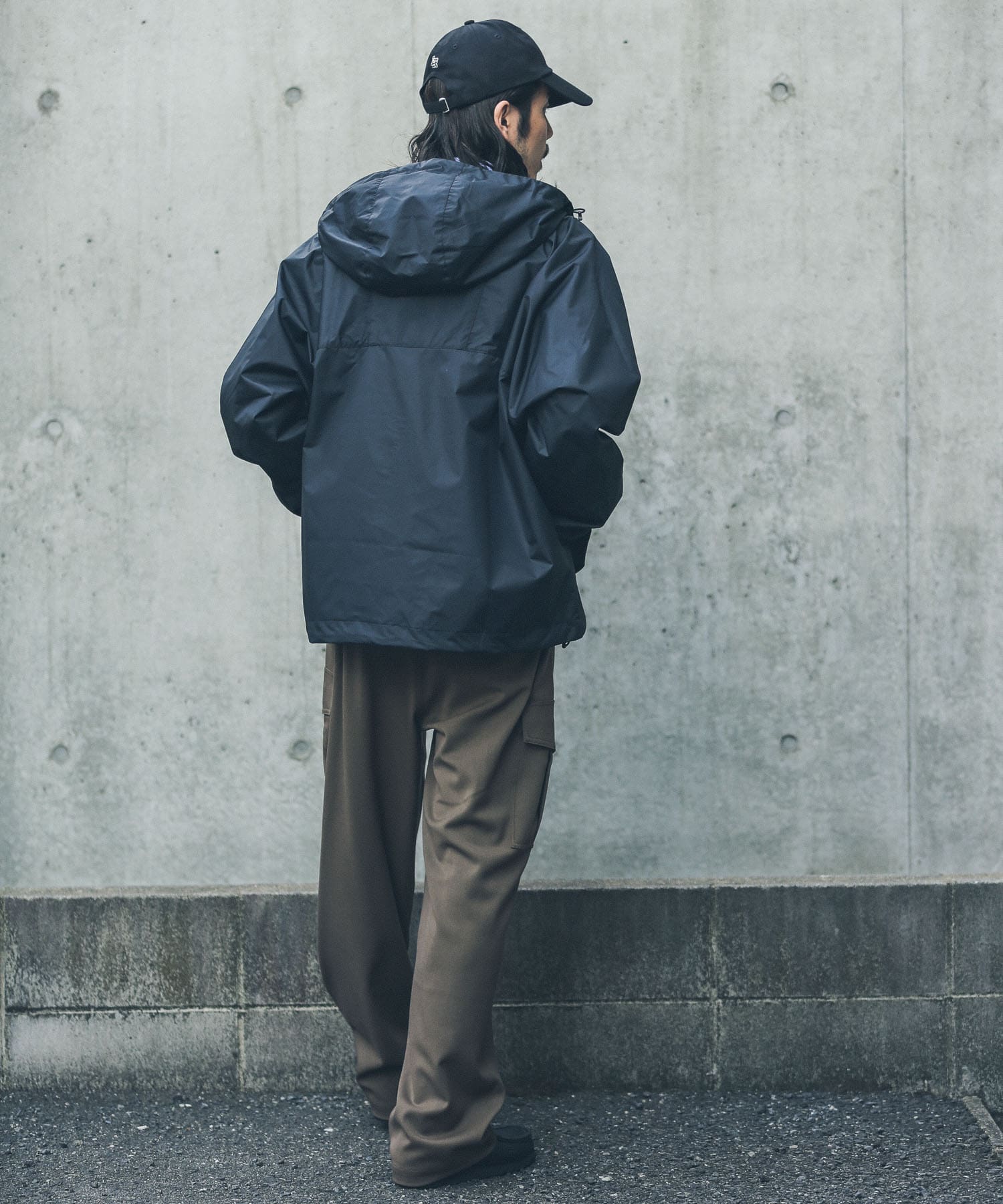 身長：180cm 体重：60kg サイズ：L