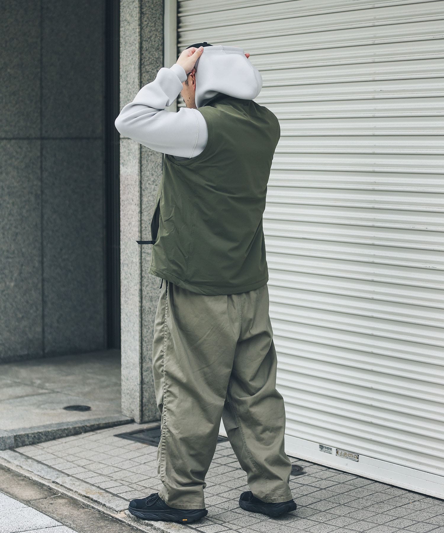 身長：178cm 体重：71kg サイズ：L